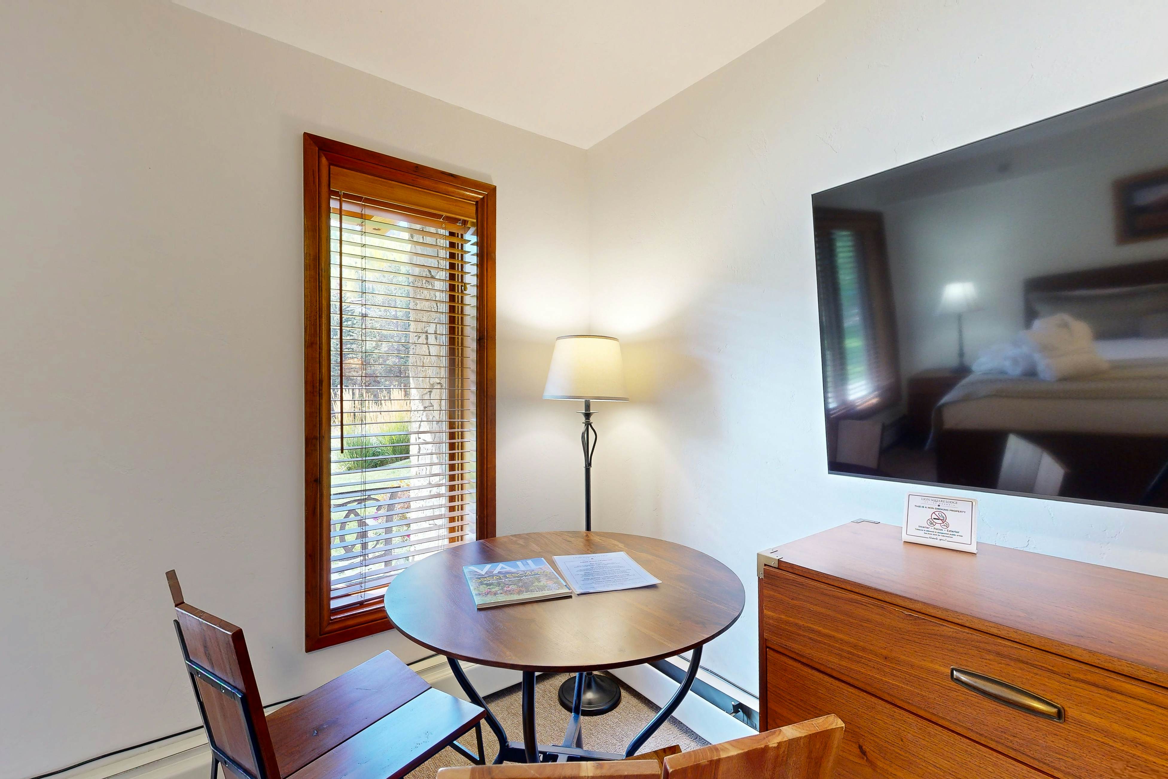 Lion Square Lodge South 176