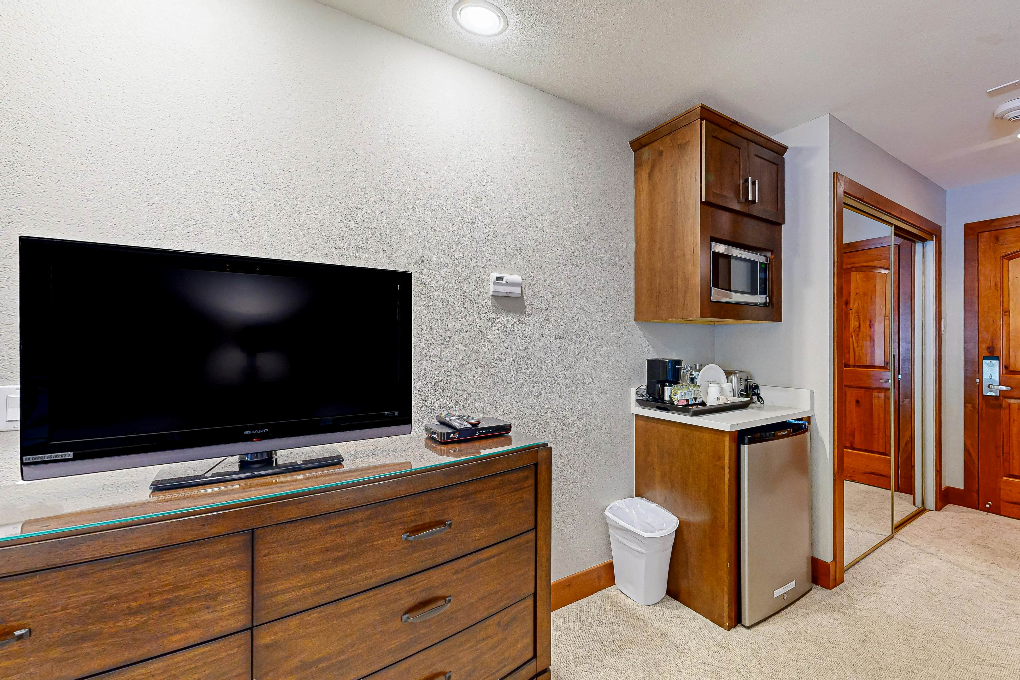 Lion Square Lodge South 365