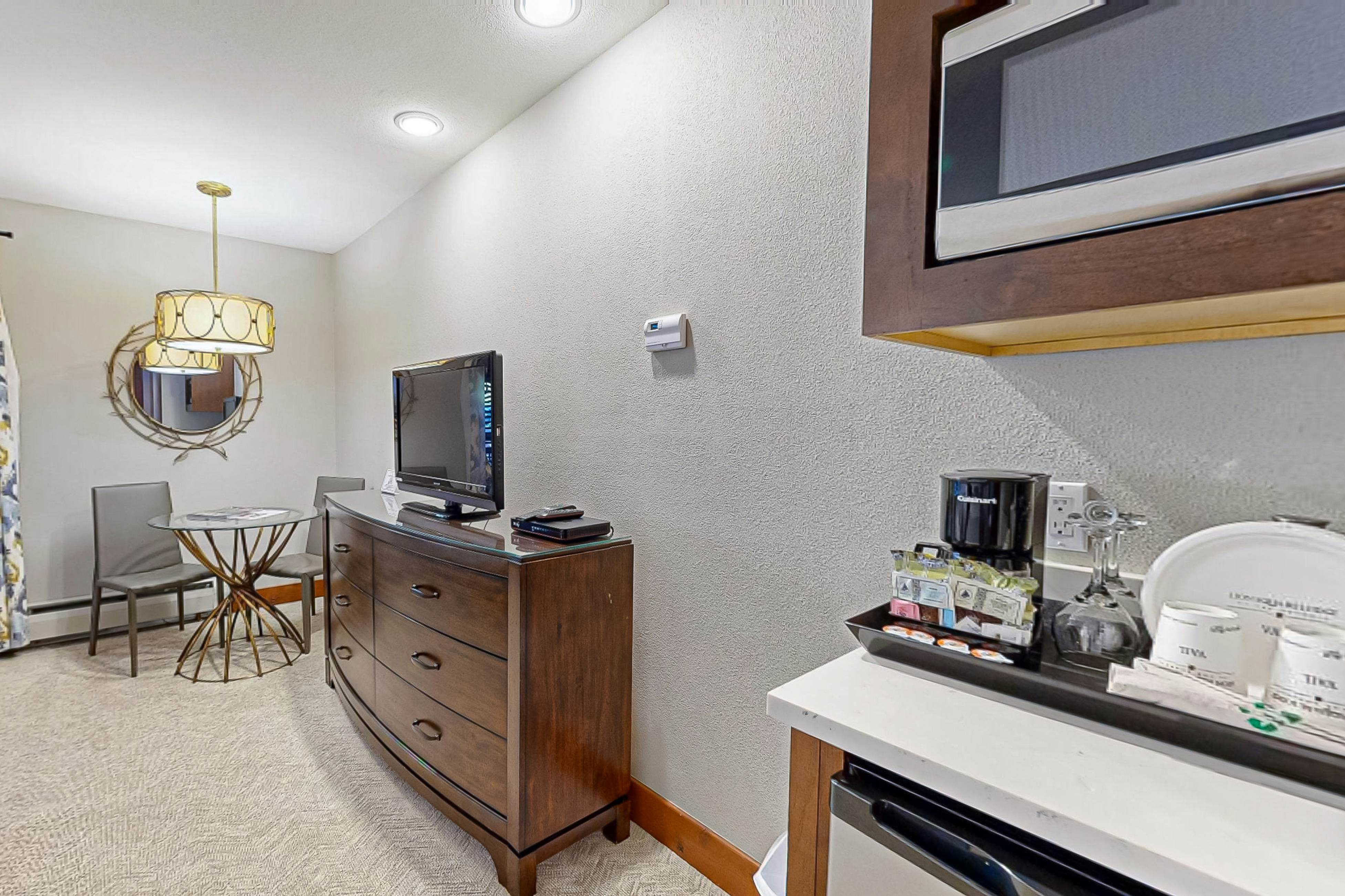 Lion Square Lodge South 365