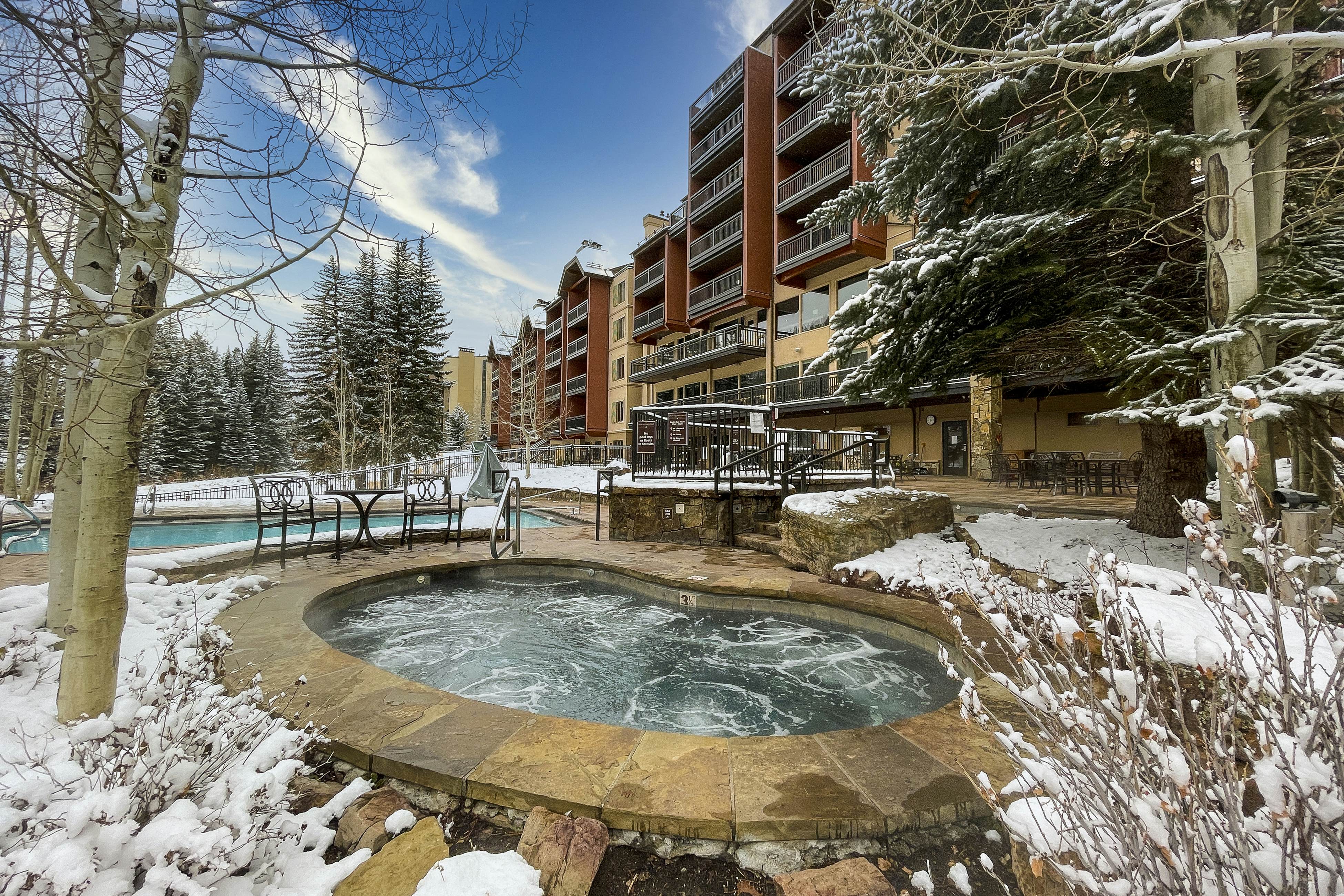 Lion Square Lodge South 365