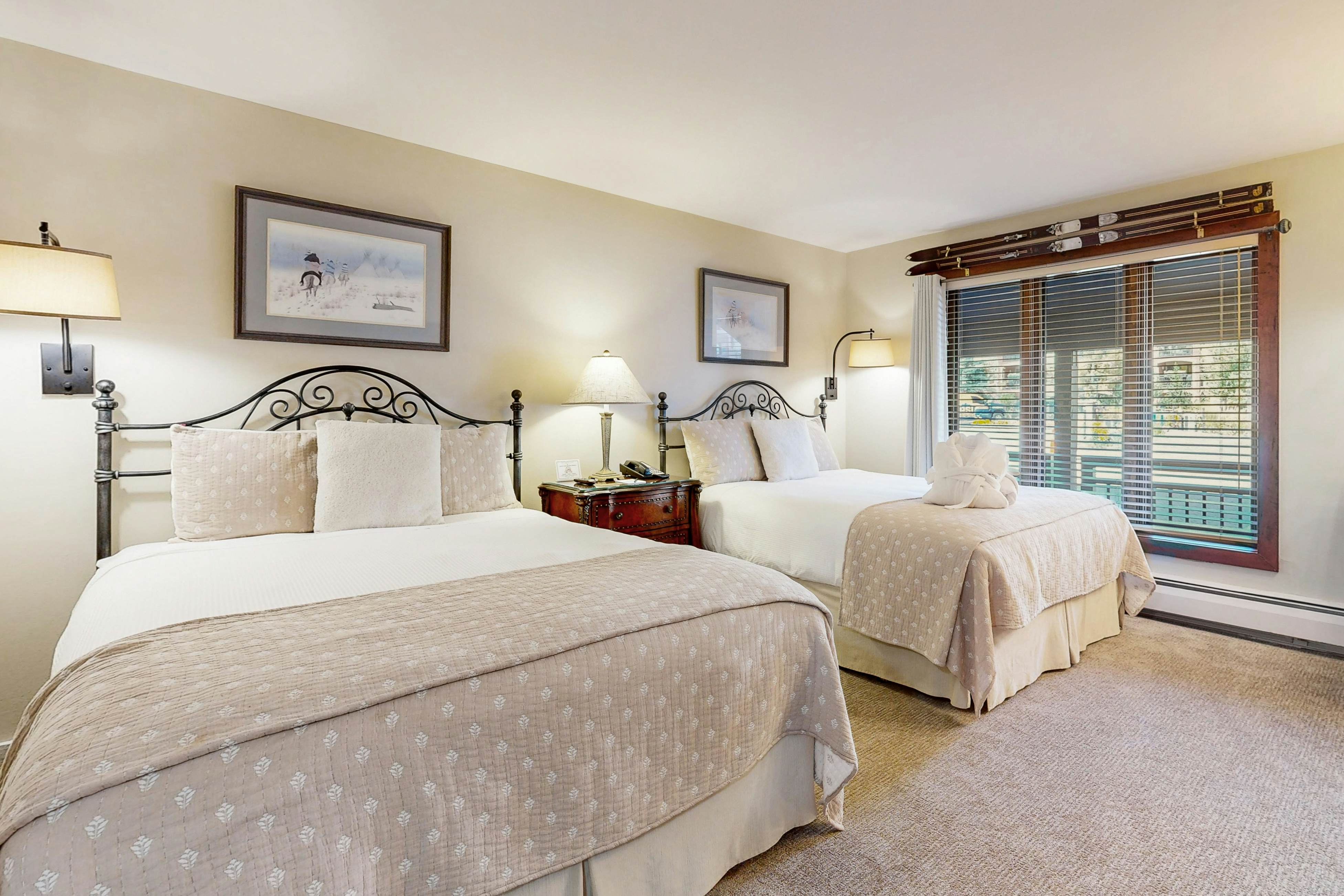 Lion Square Lodge South 373