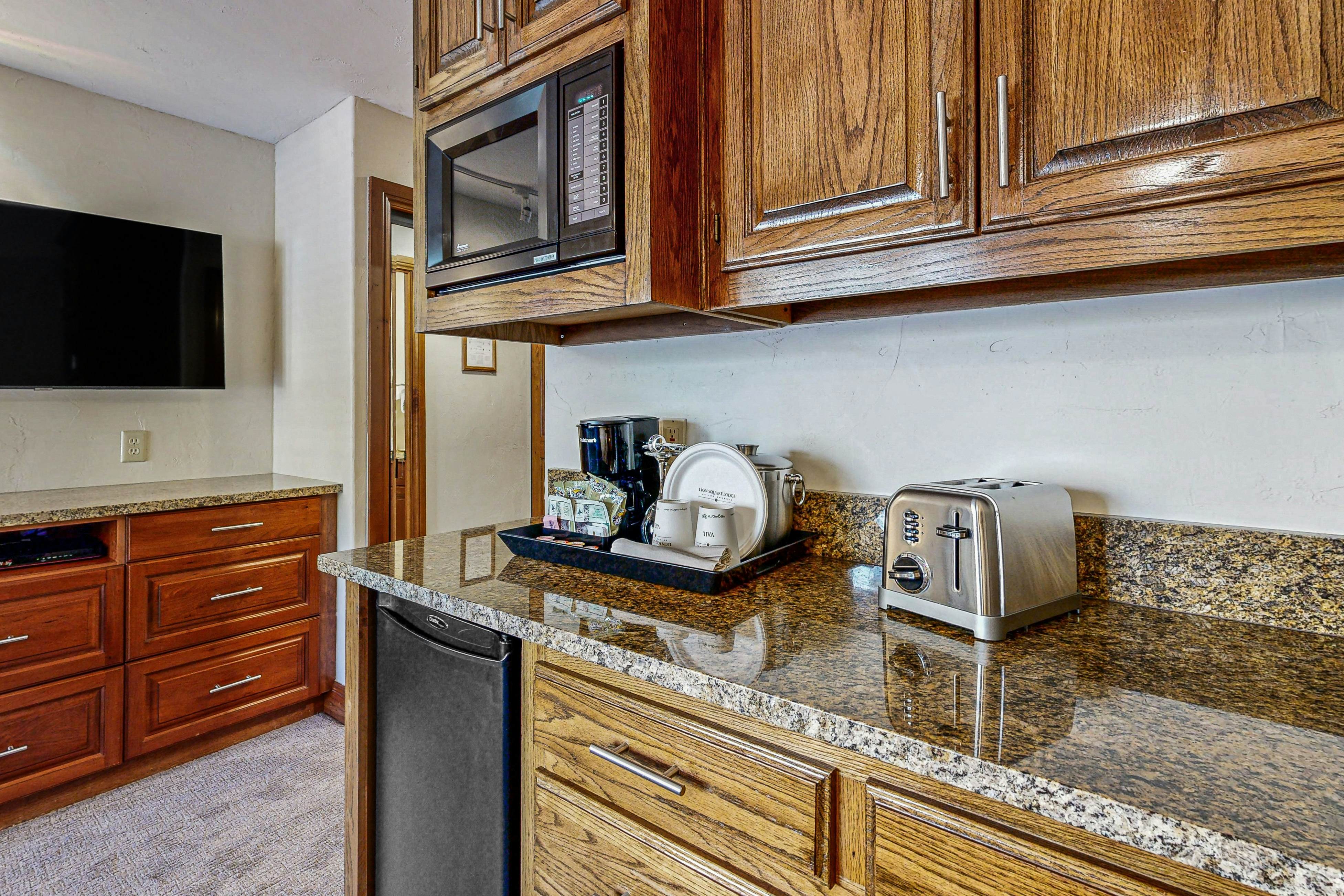 Lion Square Lodge South 377