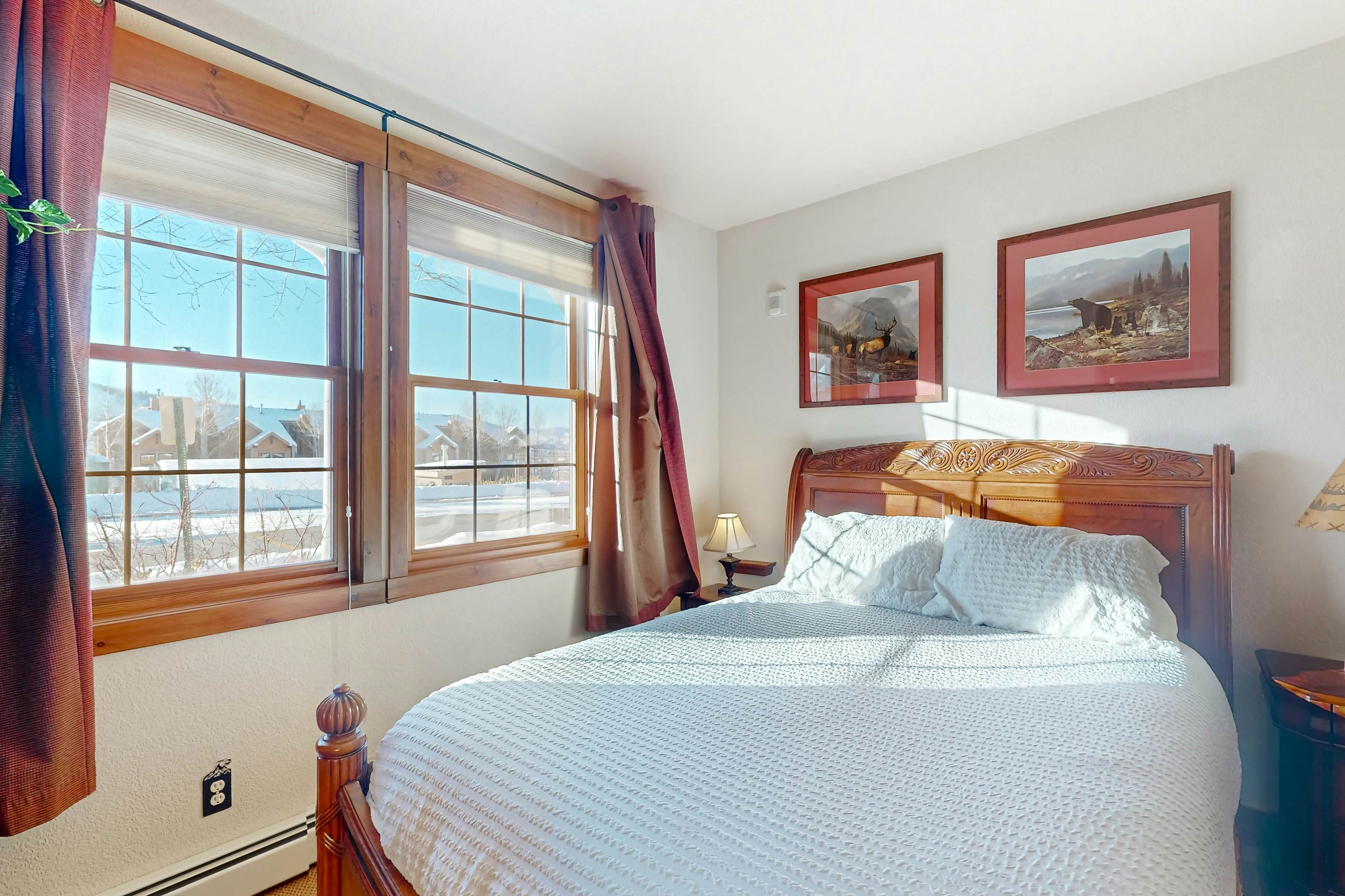 Kicking Horse Lodges 5-102