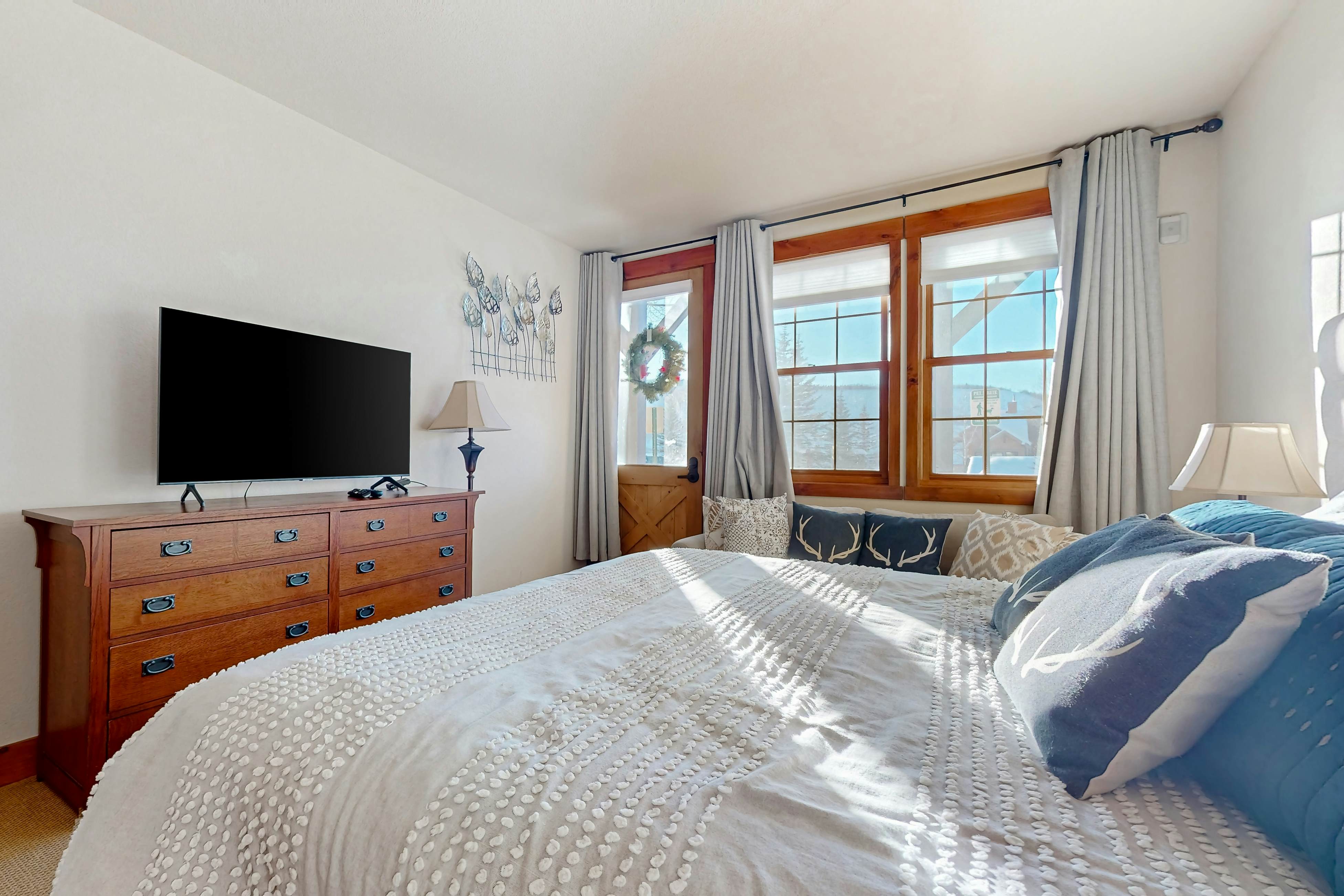 Kicking Horse Lodges 5-102