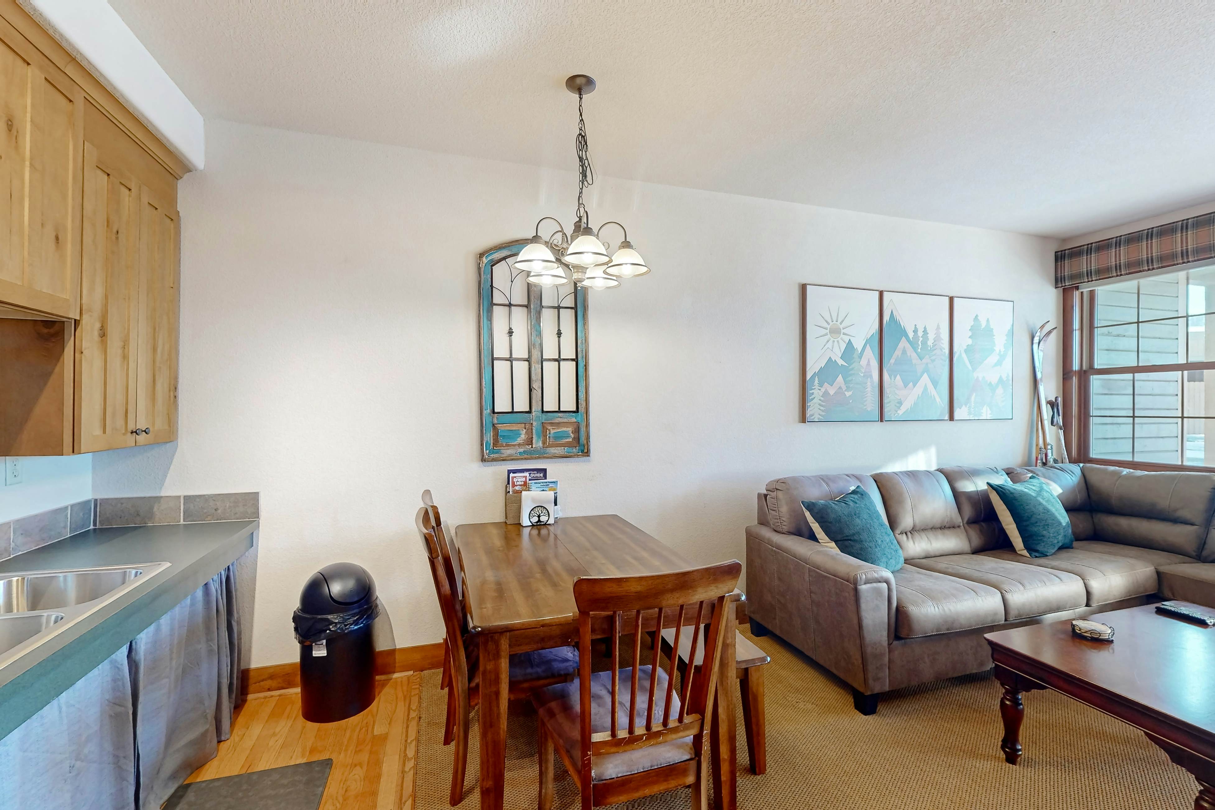 Kicking Horse Lodges 5-102