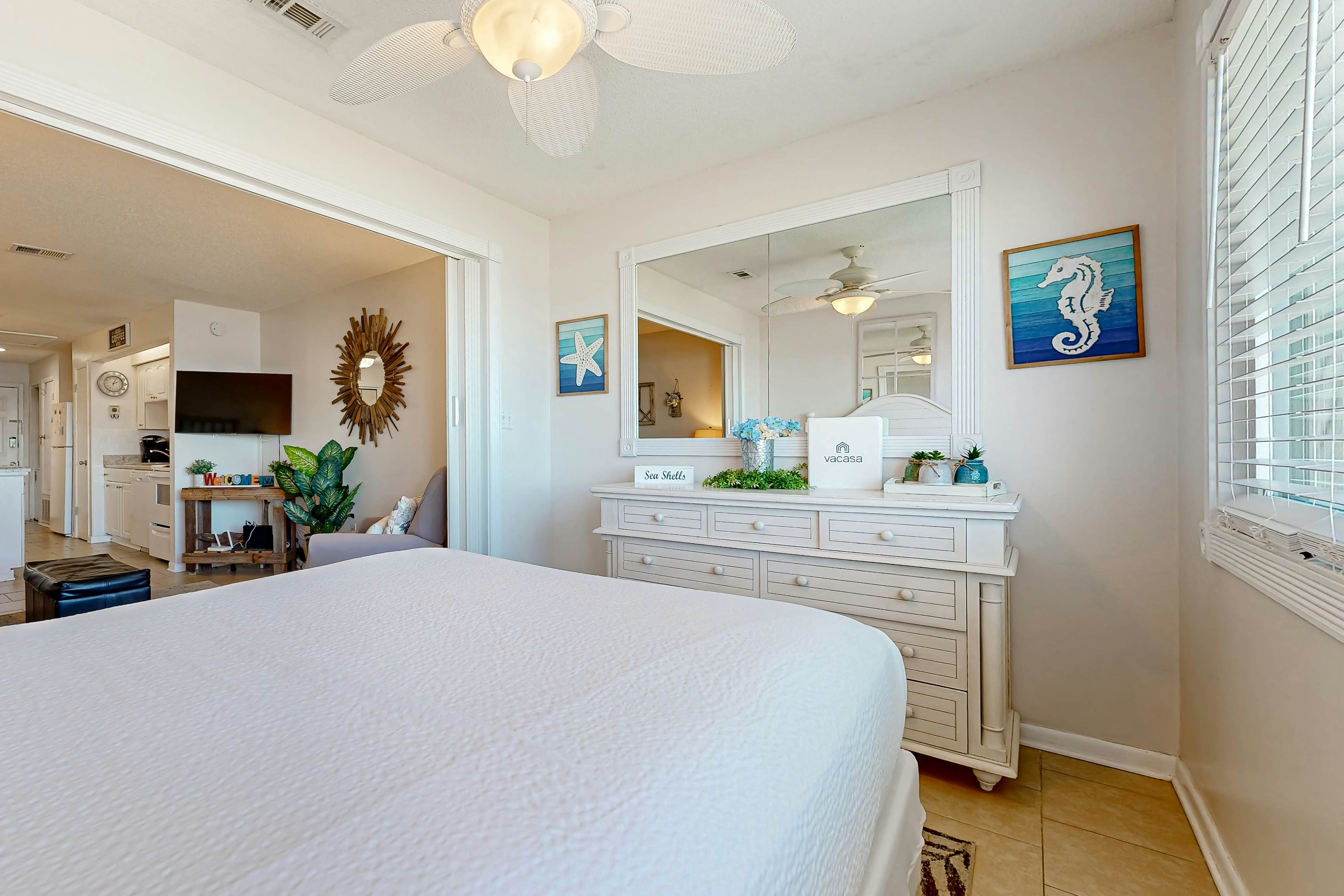 Sunset Harbor Palms 1-308