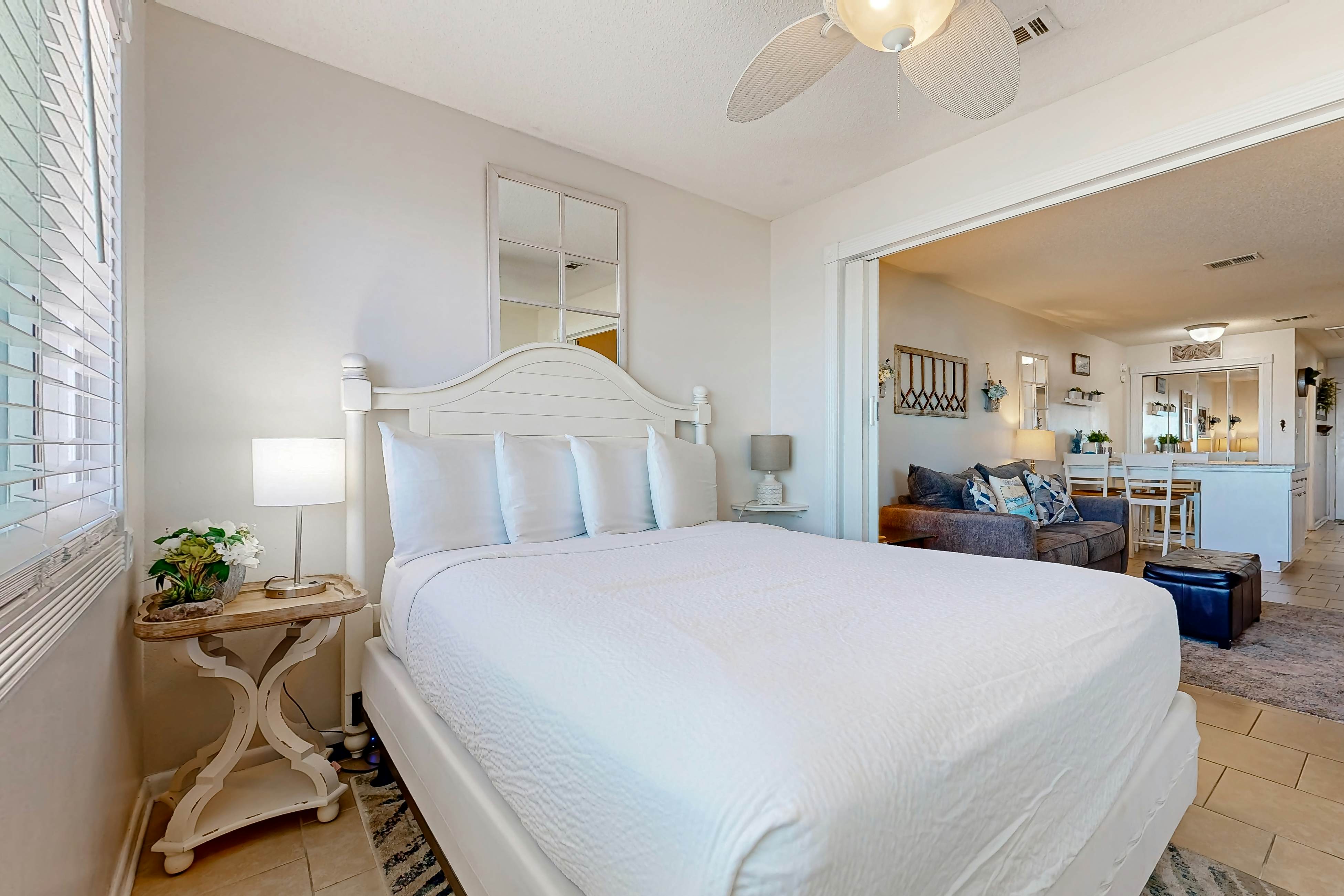 Sunset Harbor Palms 1-308