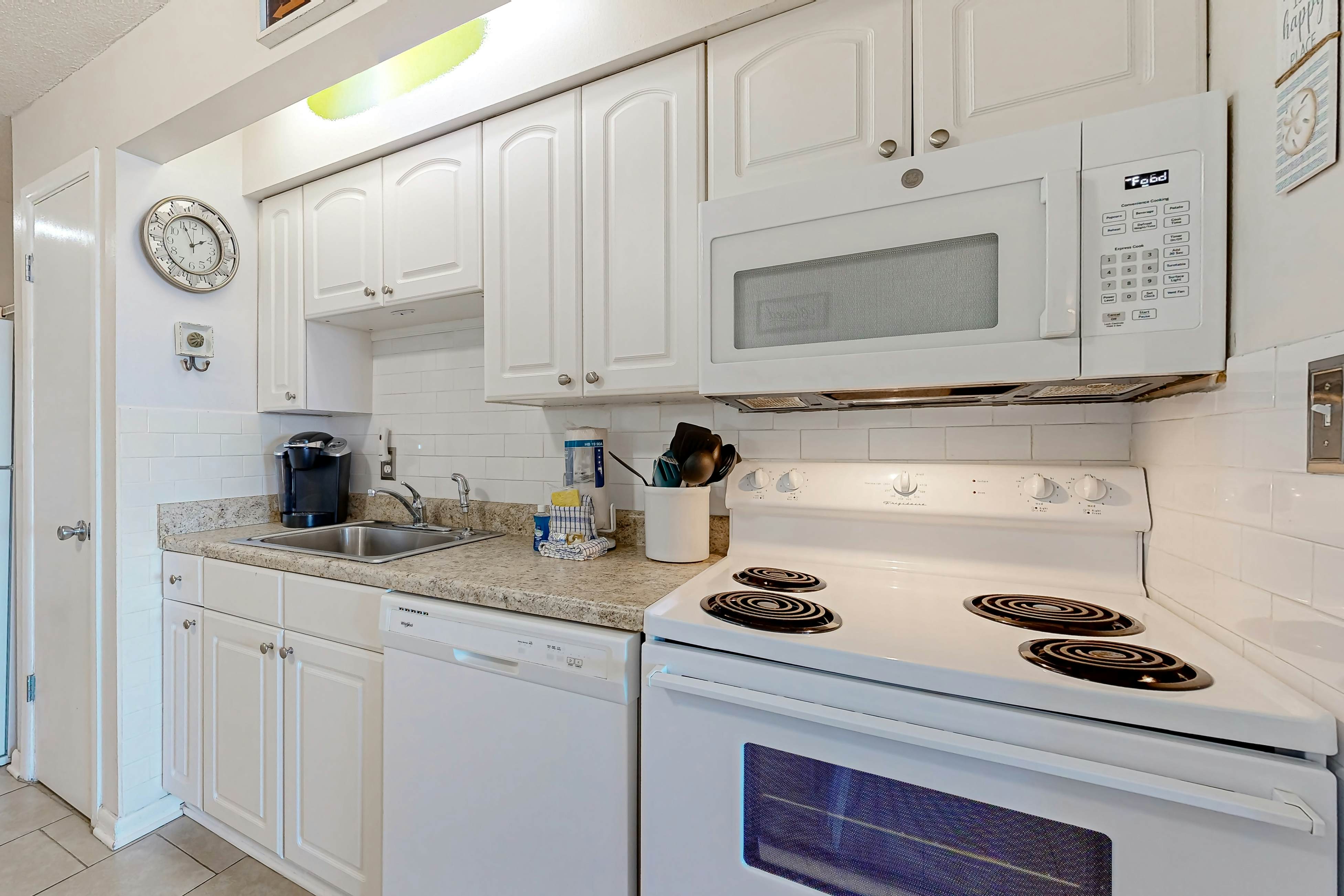 Sunset Harbor Palms 1-308