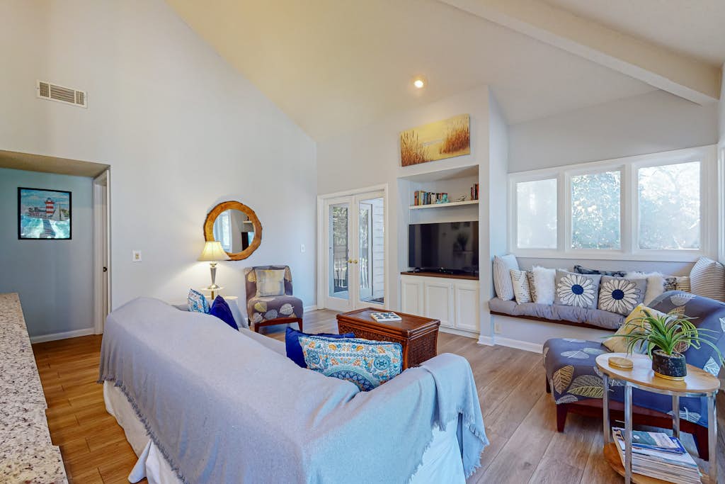 Open and Airy 3-Bed 2-Bath St. Andrews Villa — Hilton Head, SC — vacation rental