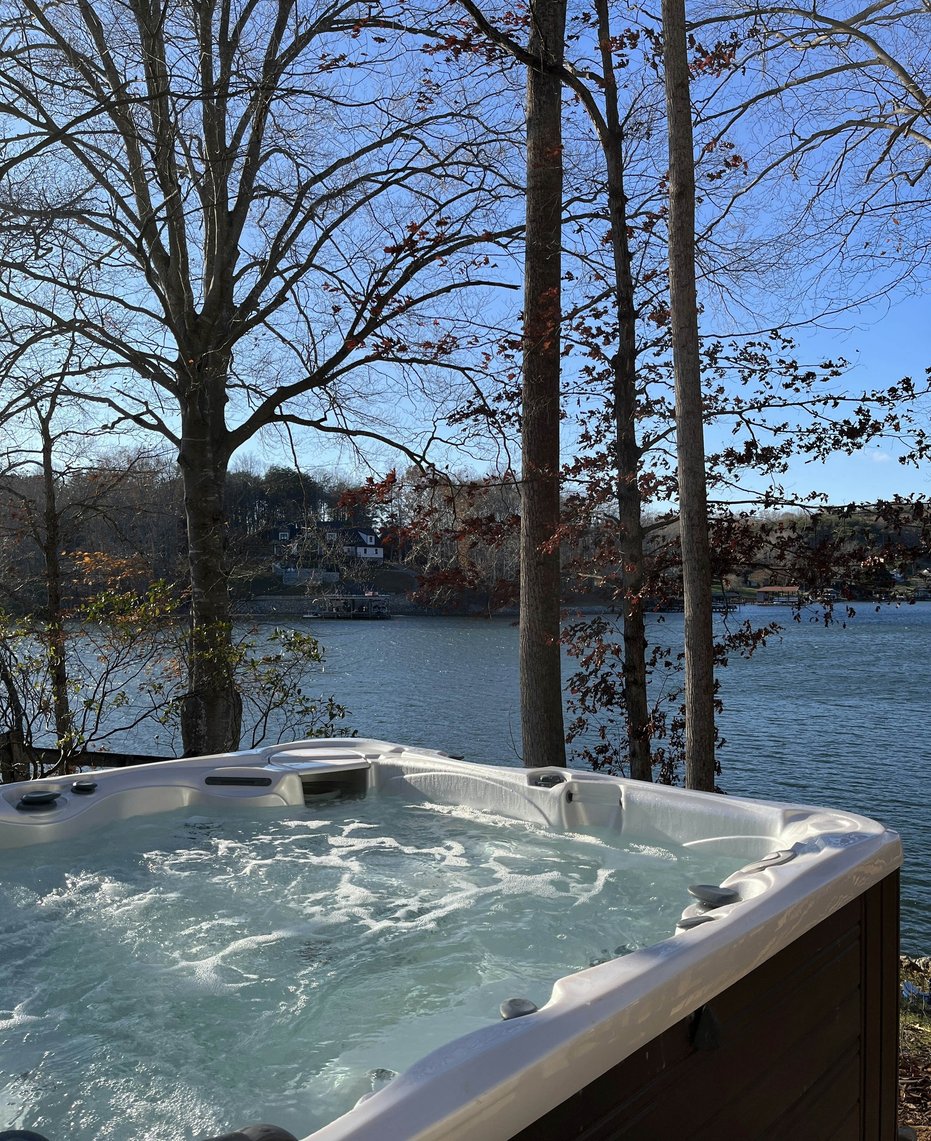 Bears Den at Acorn Dr