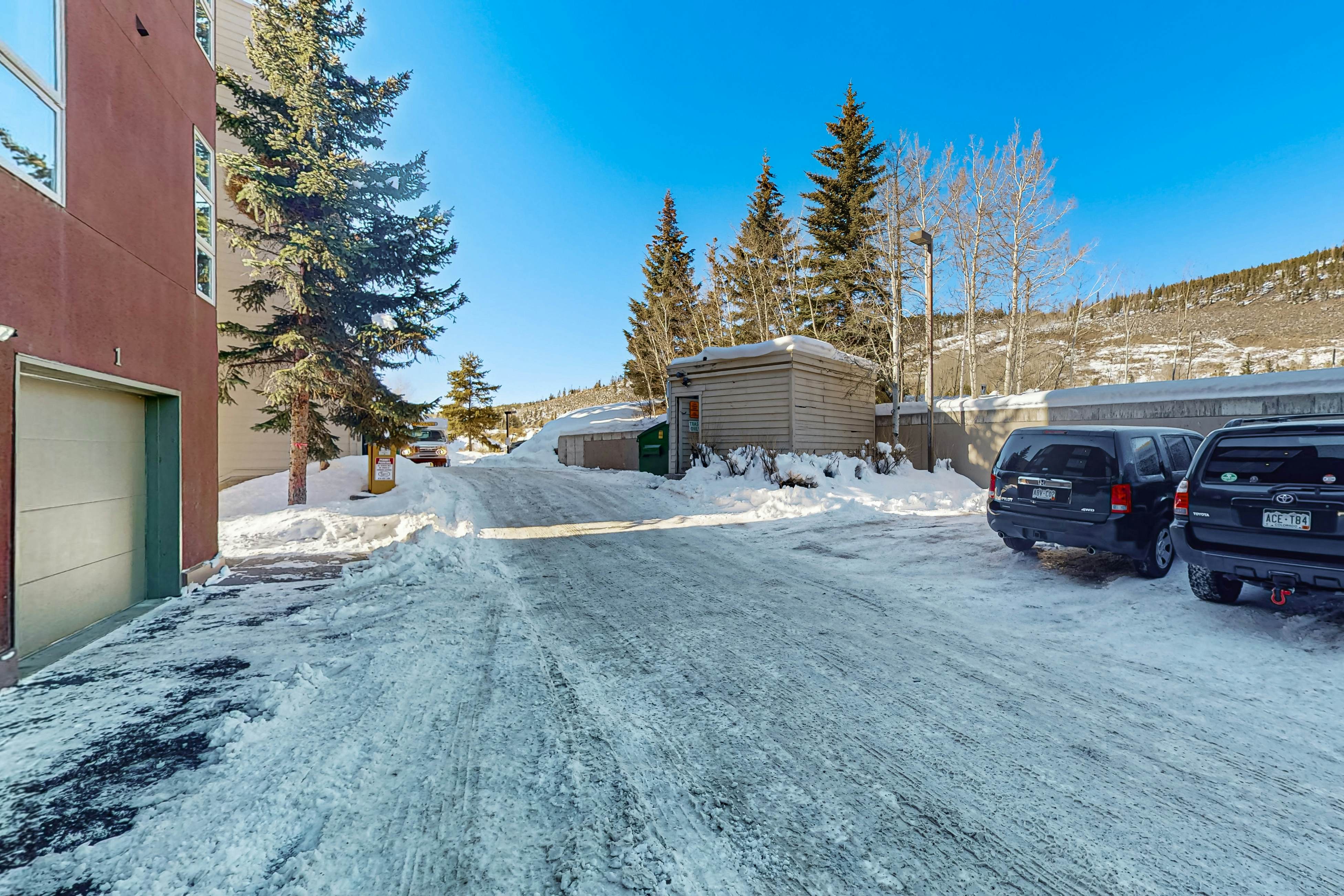 Lakefront Keystone Studio