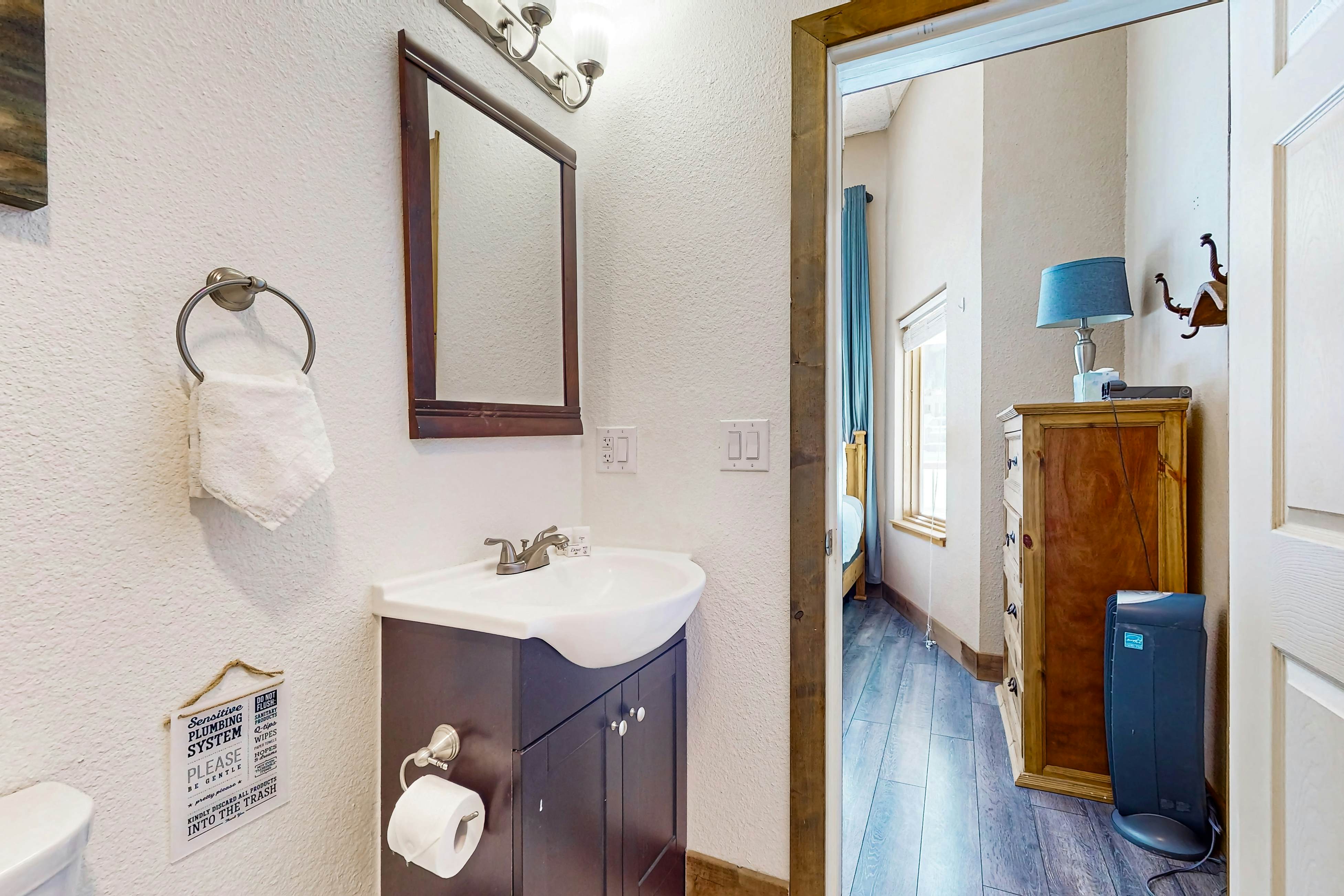 Lakefront Keystone Studio