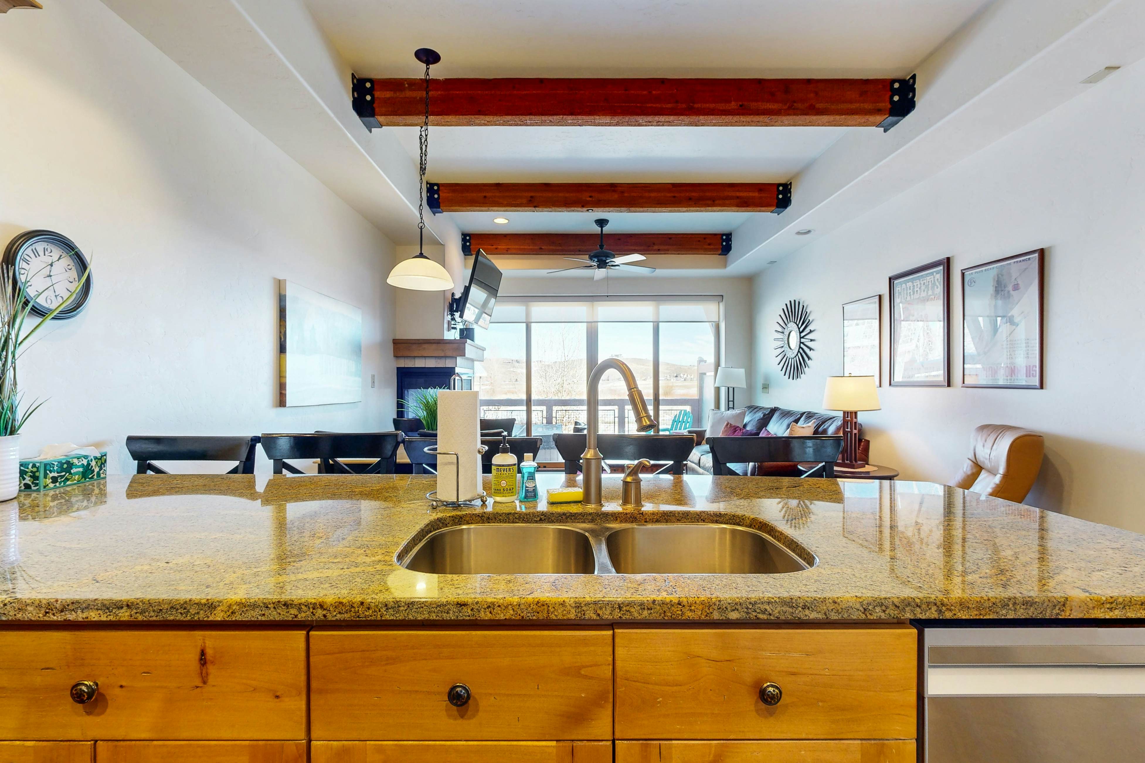 Newpark Townhomes 28