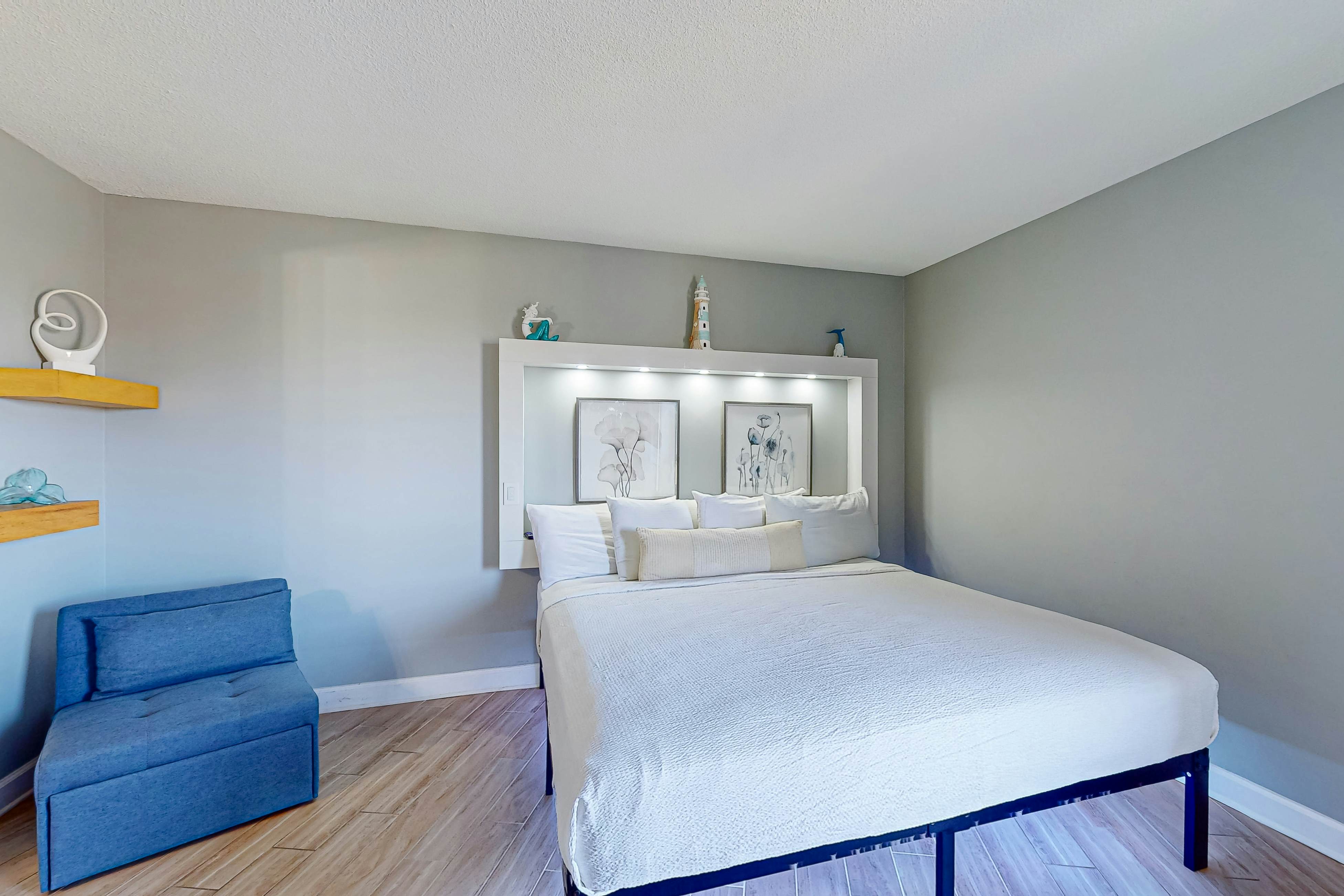 Edgewater Beach Resort #T1-205