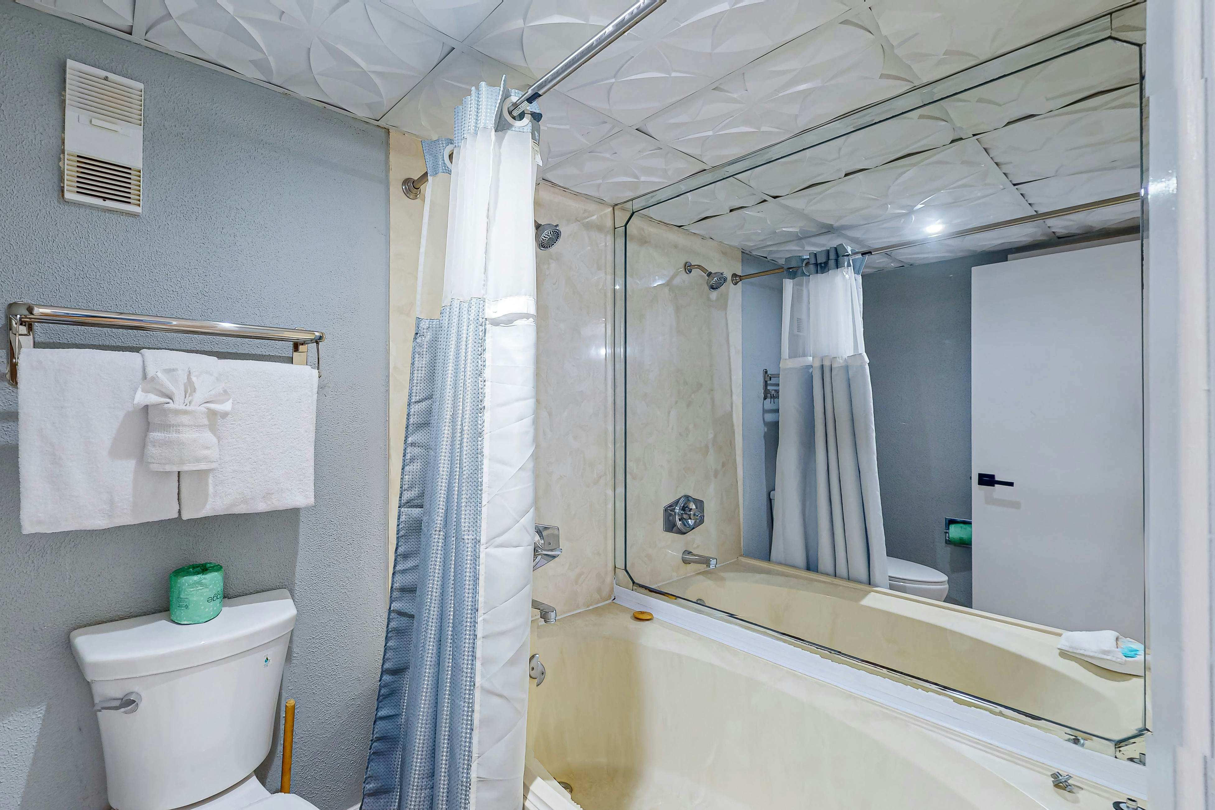 Edgewater Beach Resort #T1-205