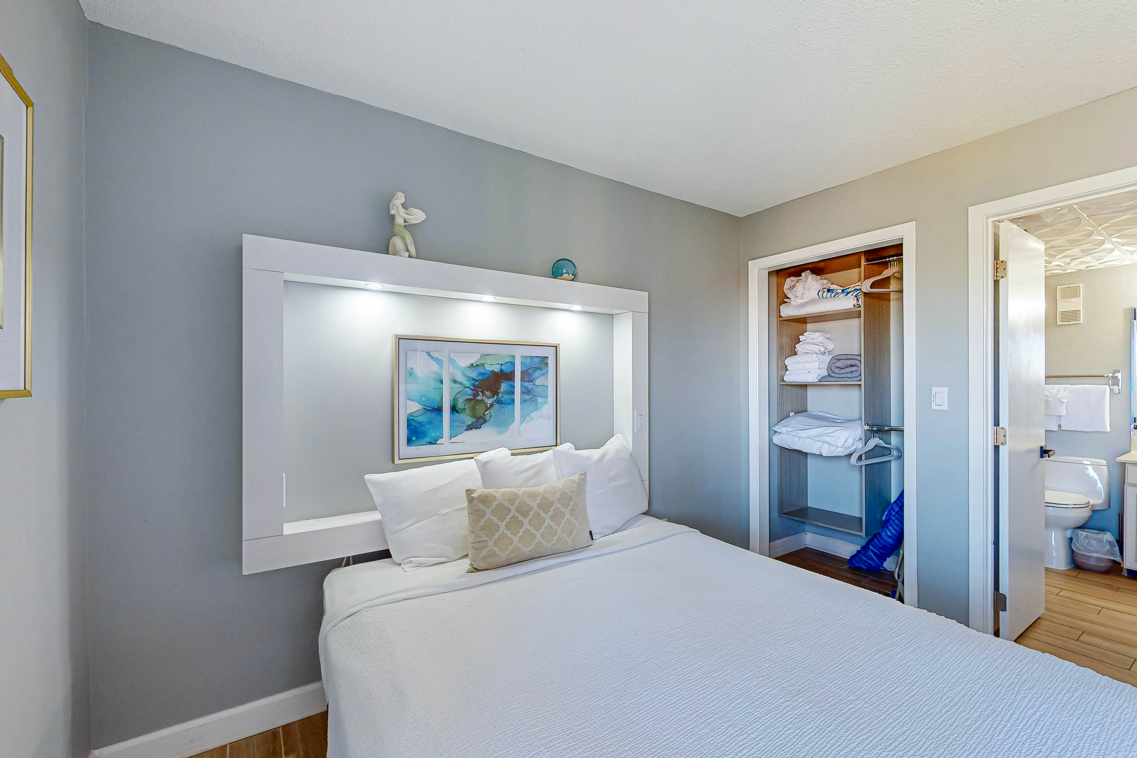 Edgewater Beach Resort #T1-205