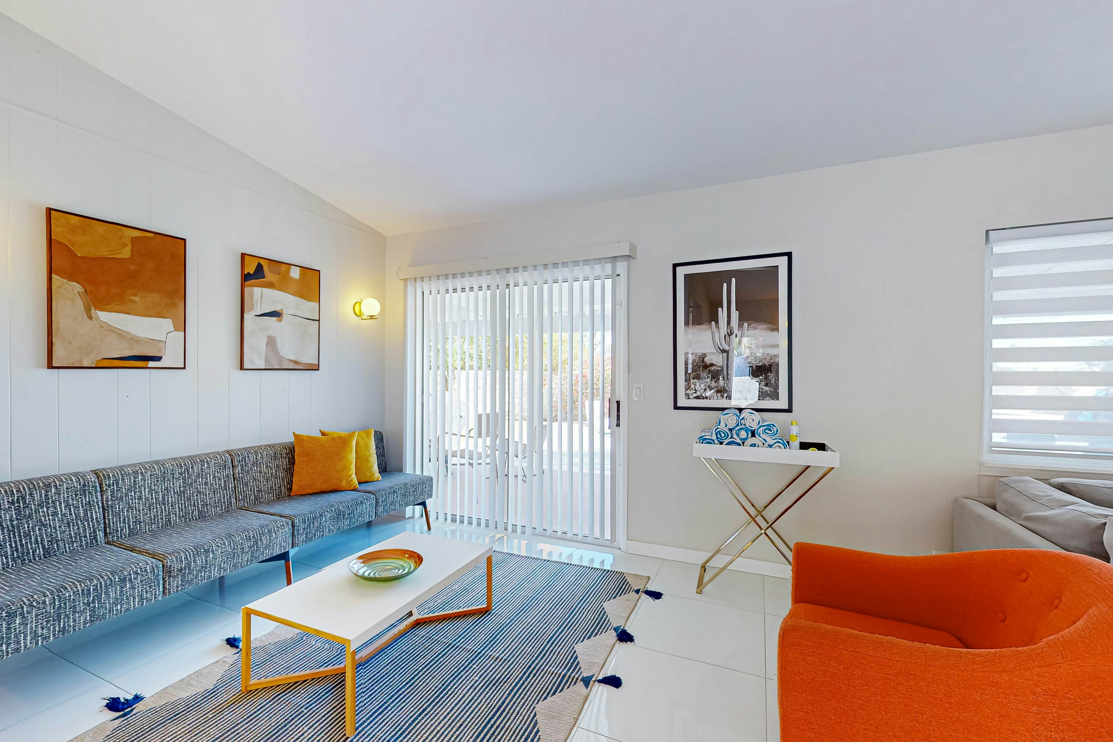 Palm Springs Oasis - 68660