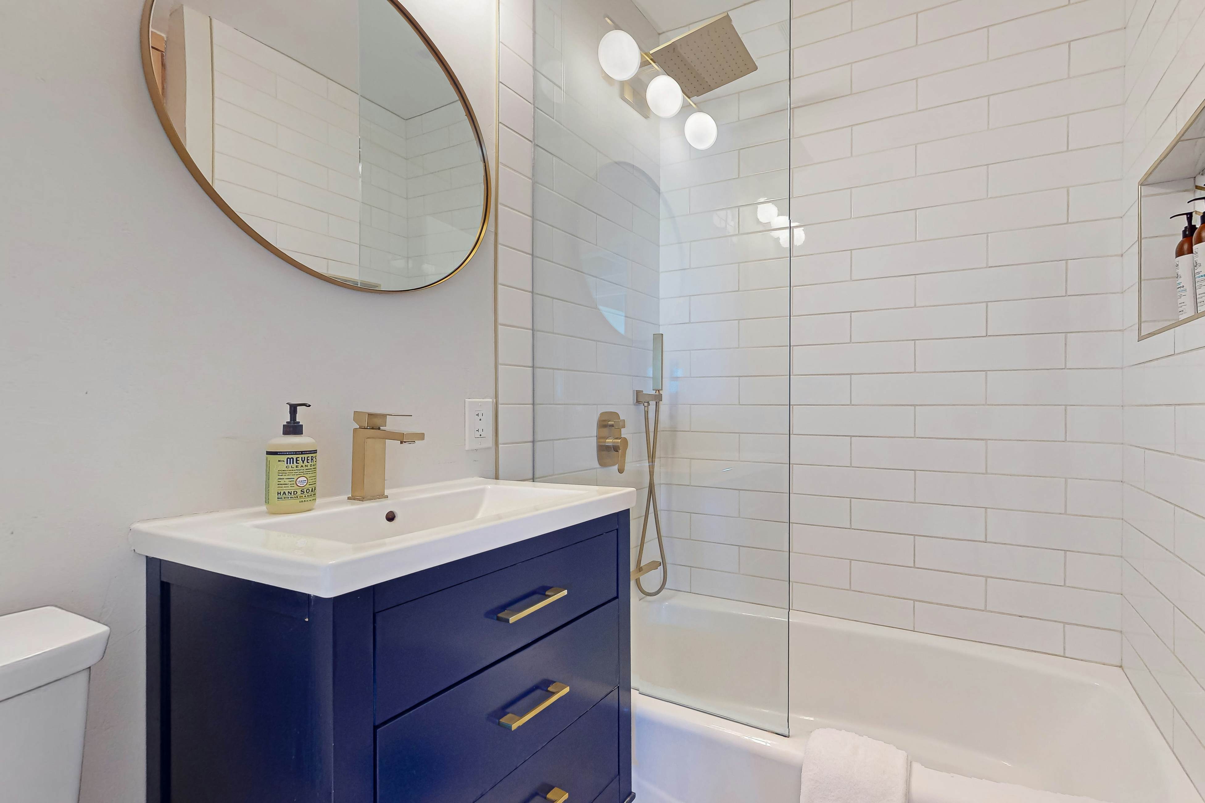 Palm Springs Oasis - 68660