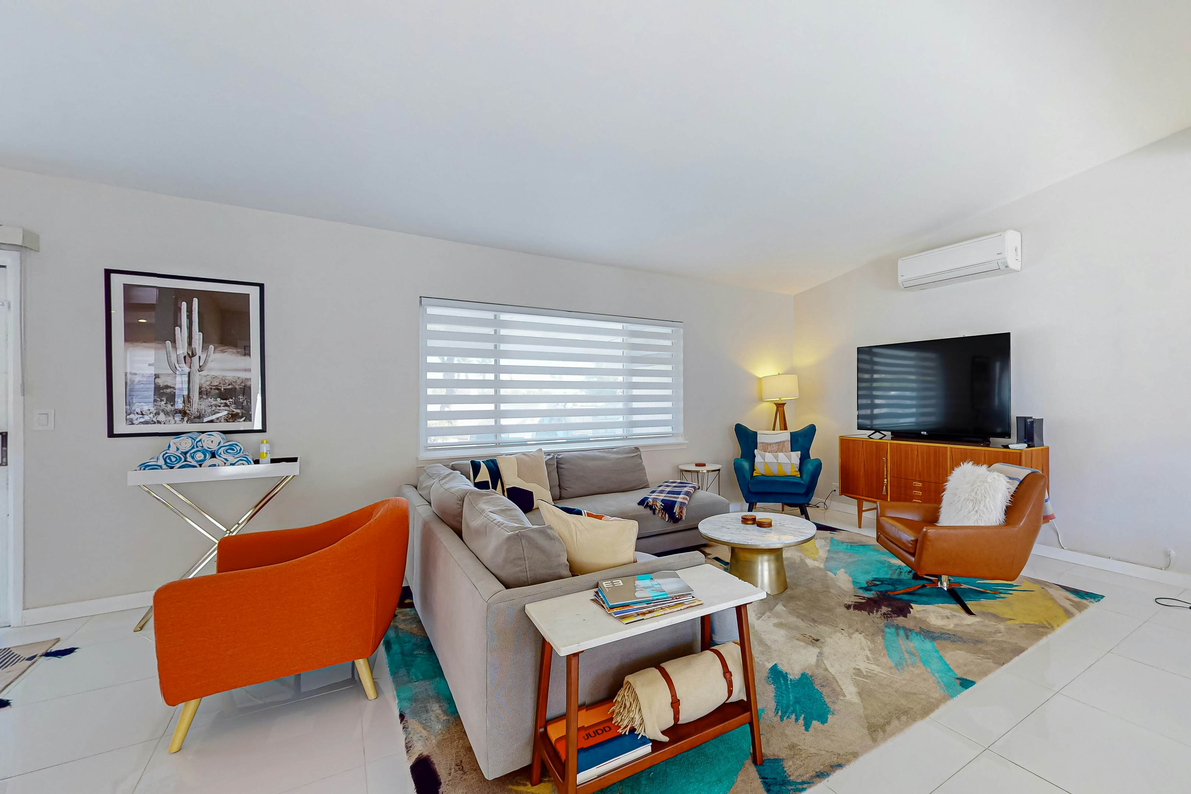 Palm Springs Oasis - 68660