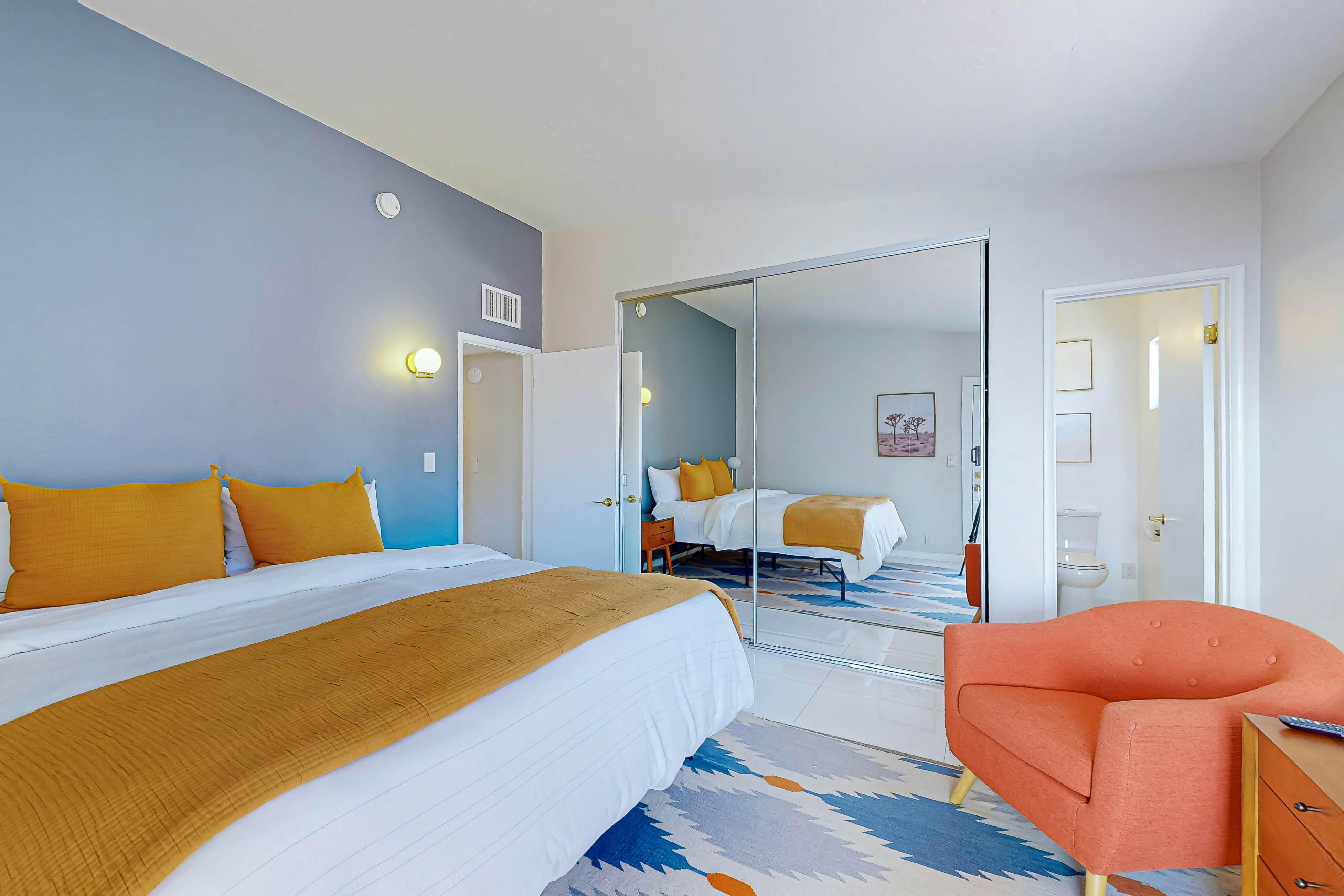 Palm Springs Oasis - 68660