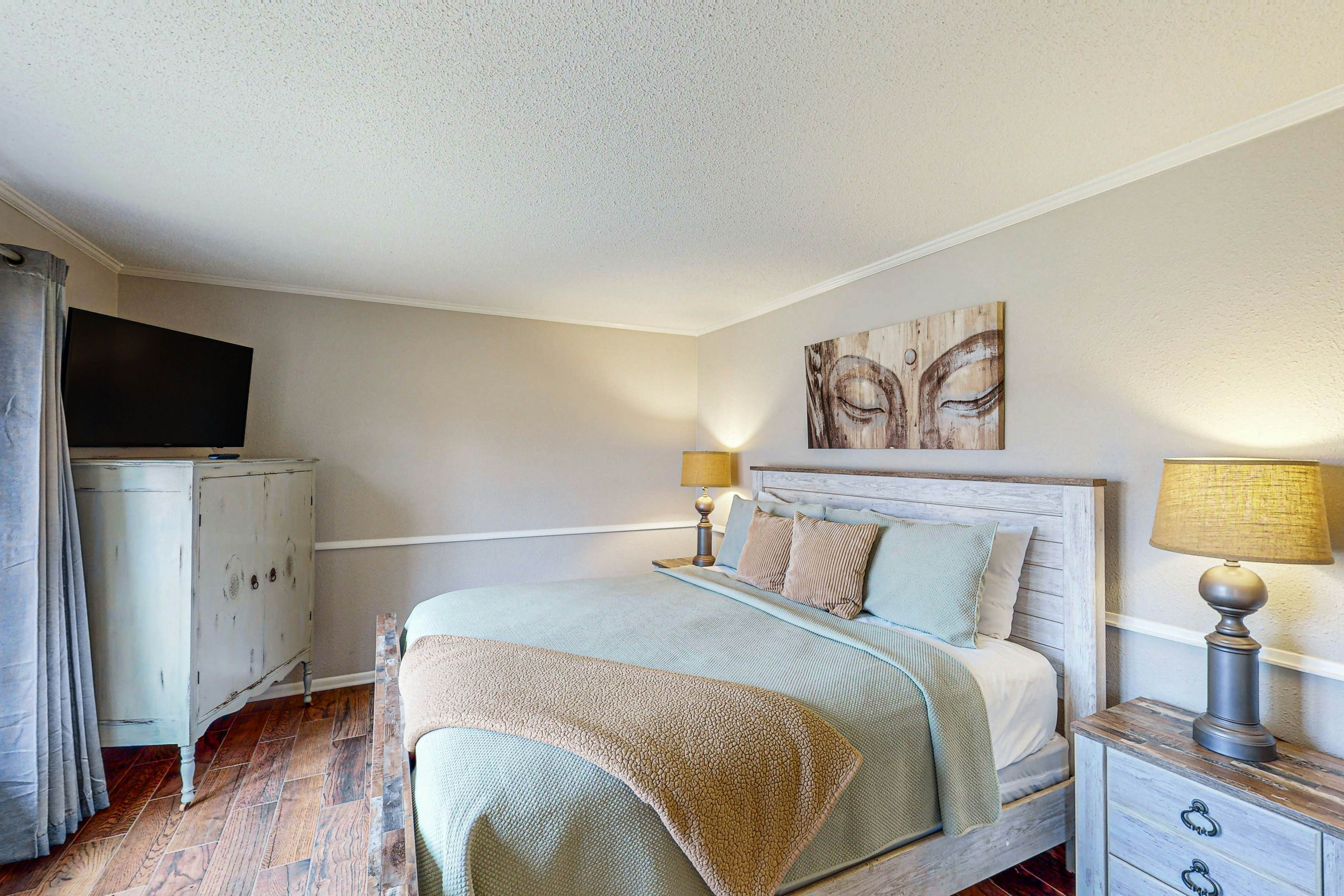 Waterside Retreat on Hamilton