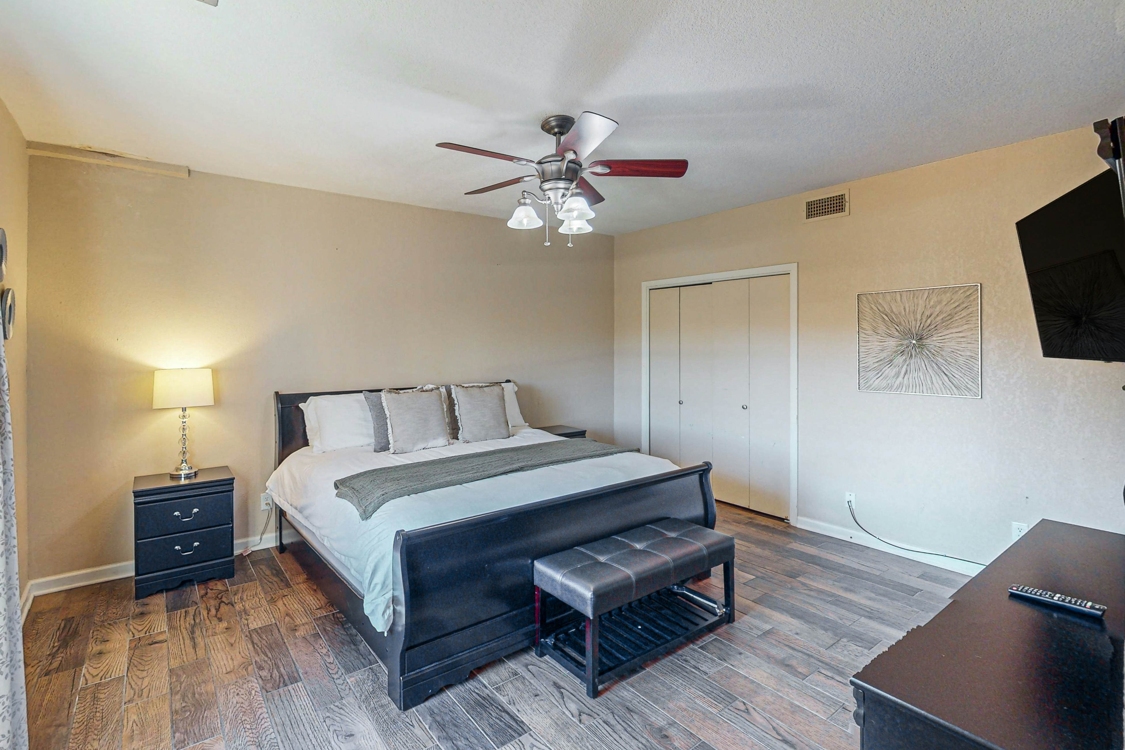 Waterside Retreat on Hamilton