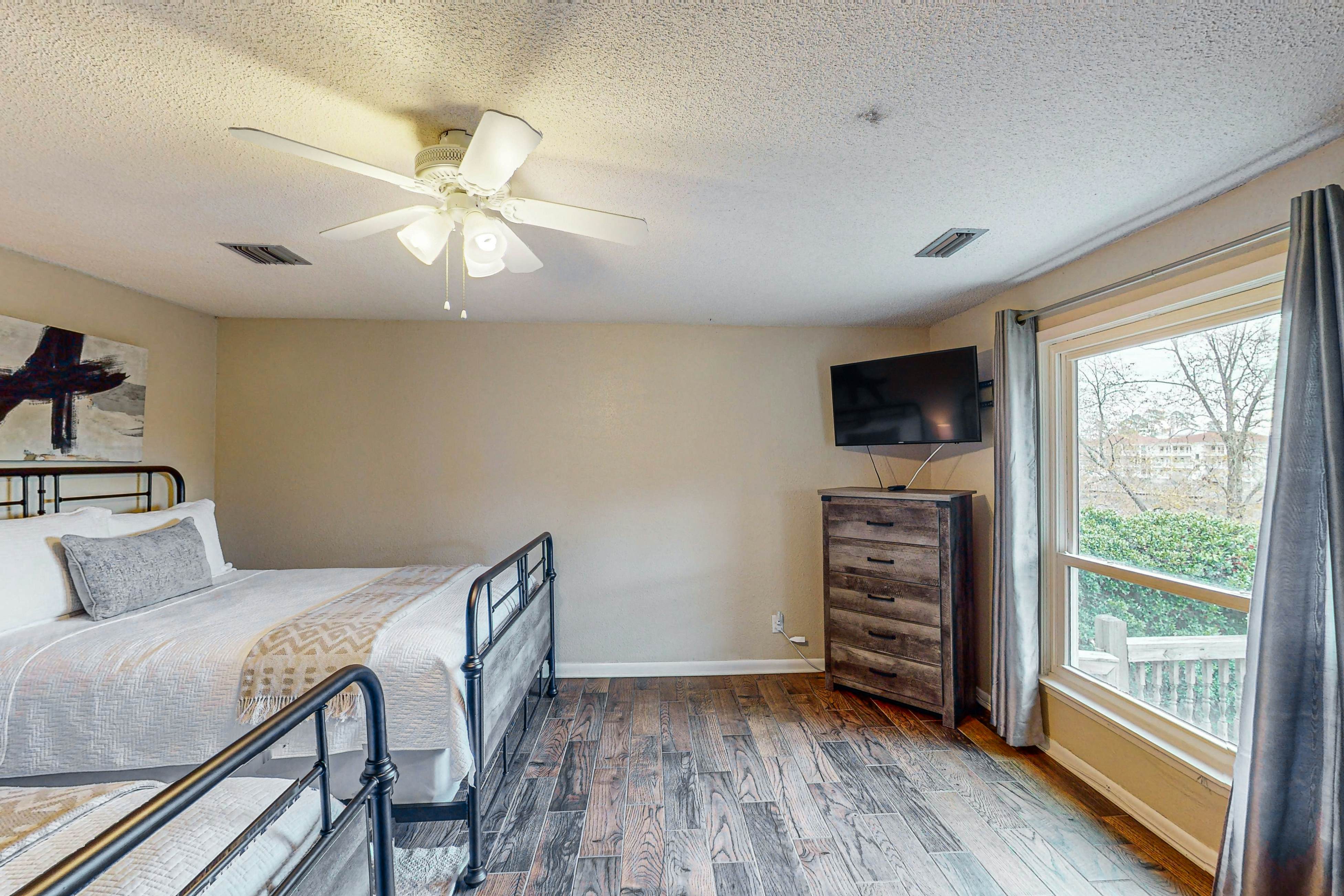 Waterside Retreat on Hamilton