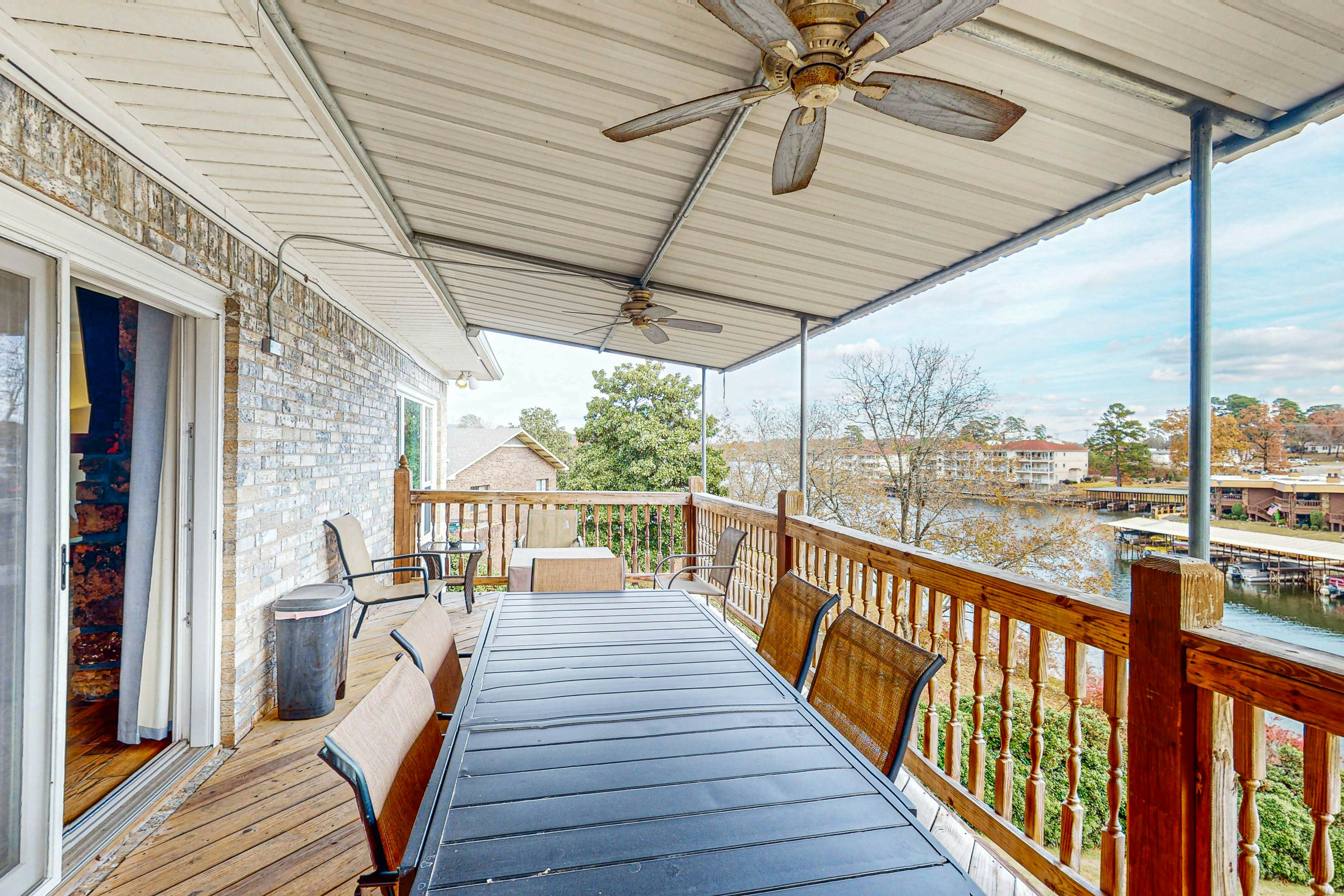 Waterside Retreat on Hamilton