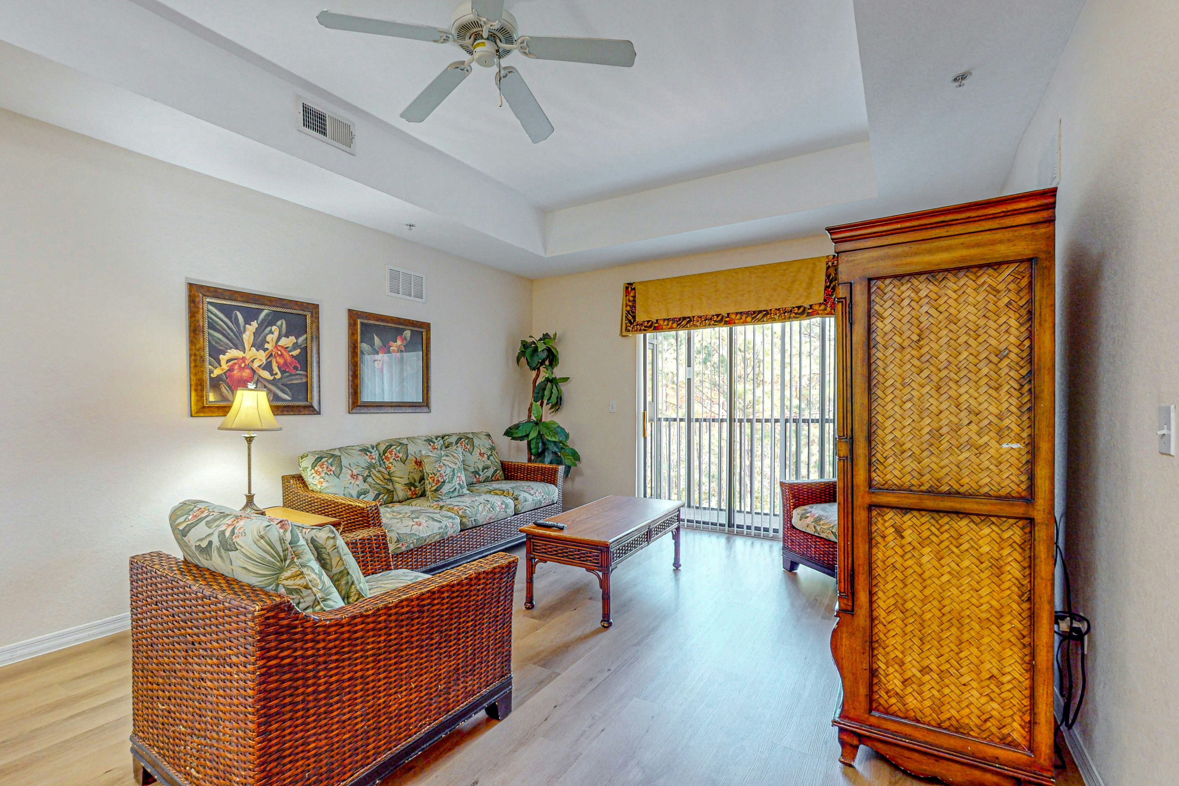 Caribe Cove Condominiums 30403