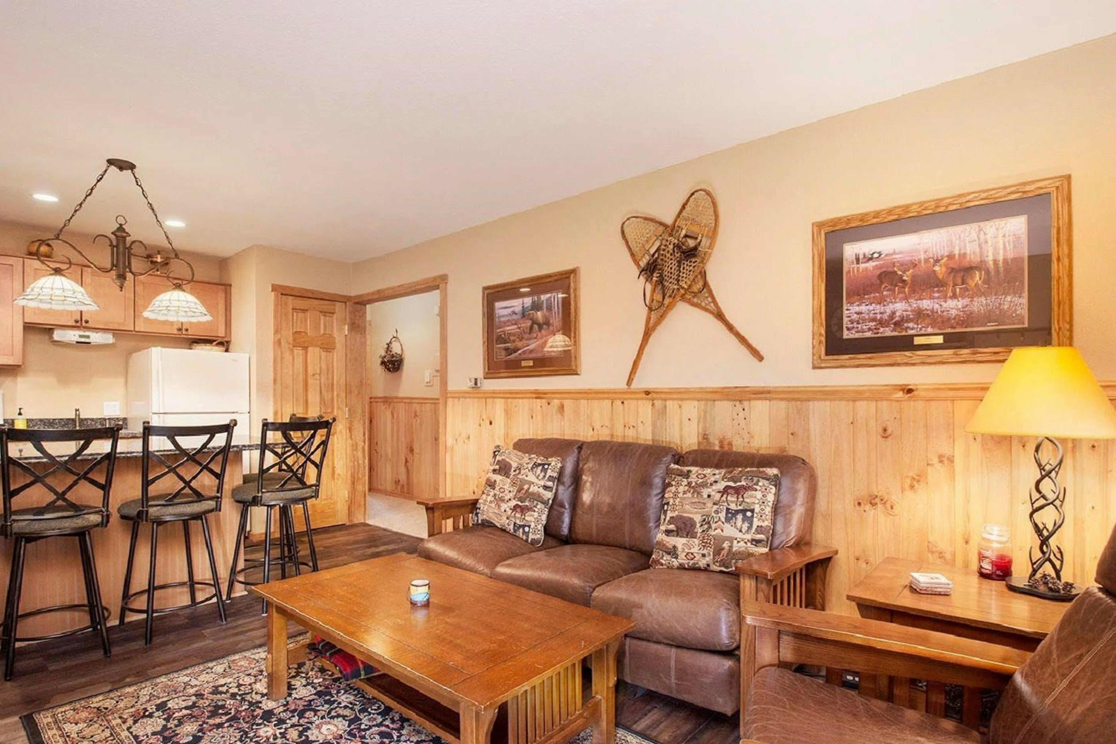 Hi Country Haus 11-12