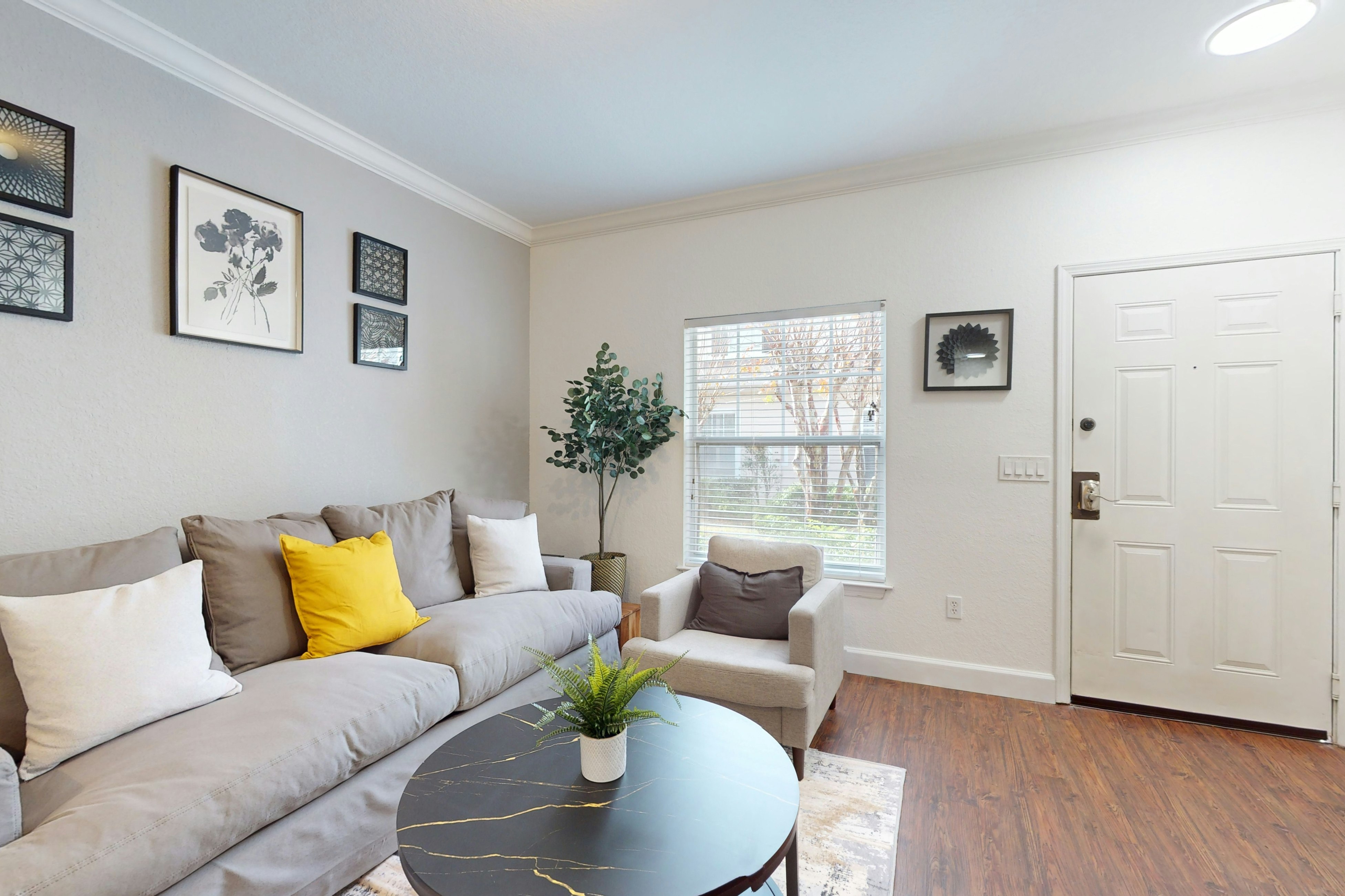 Memory Lane-Lucaya Village 