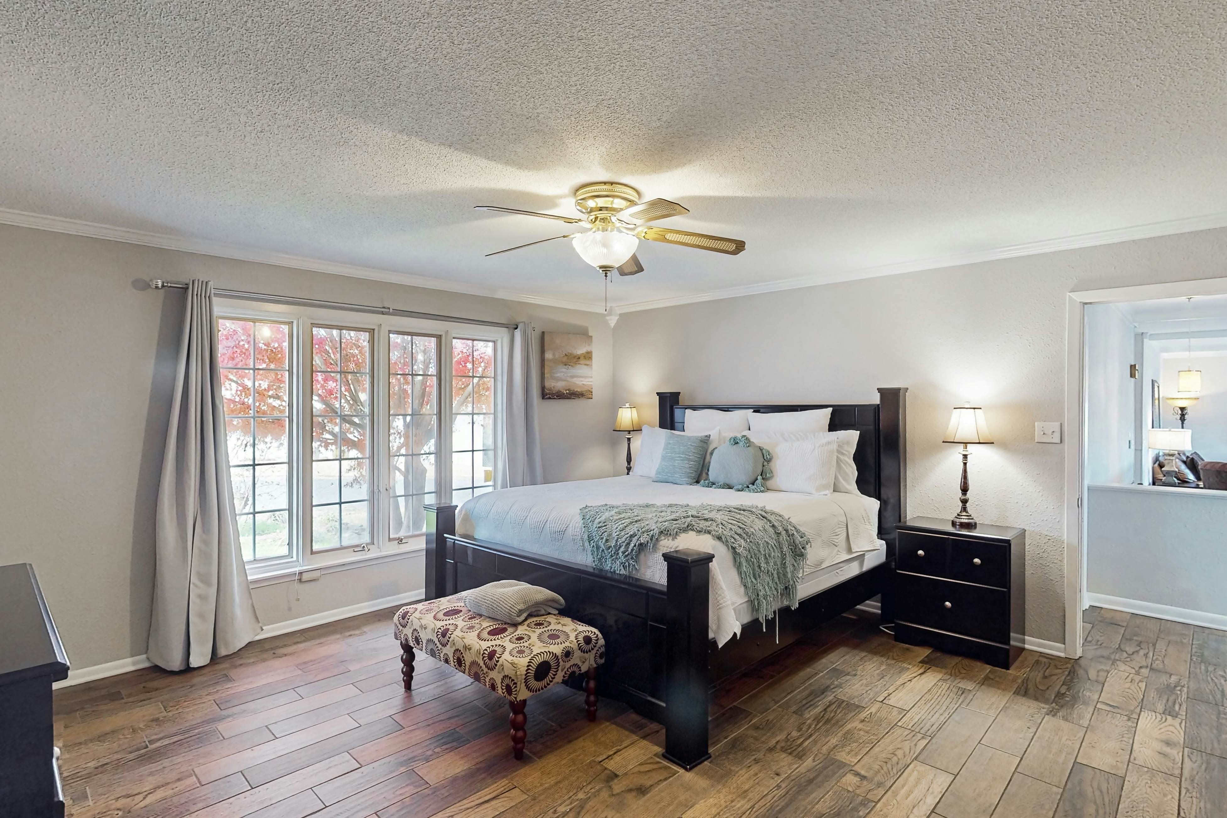 Waterside Retreat on Hamilton