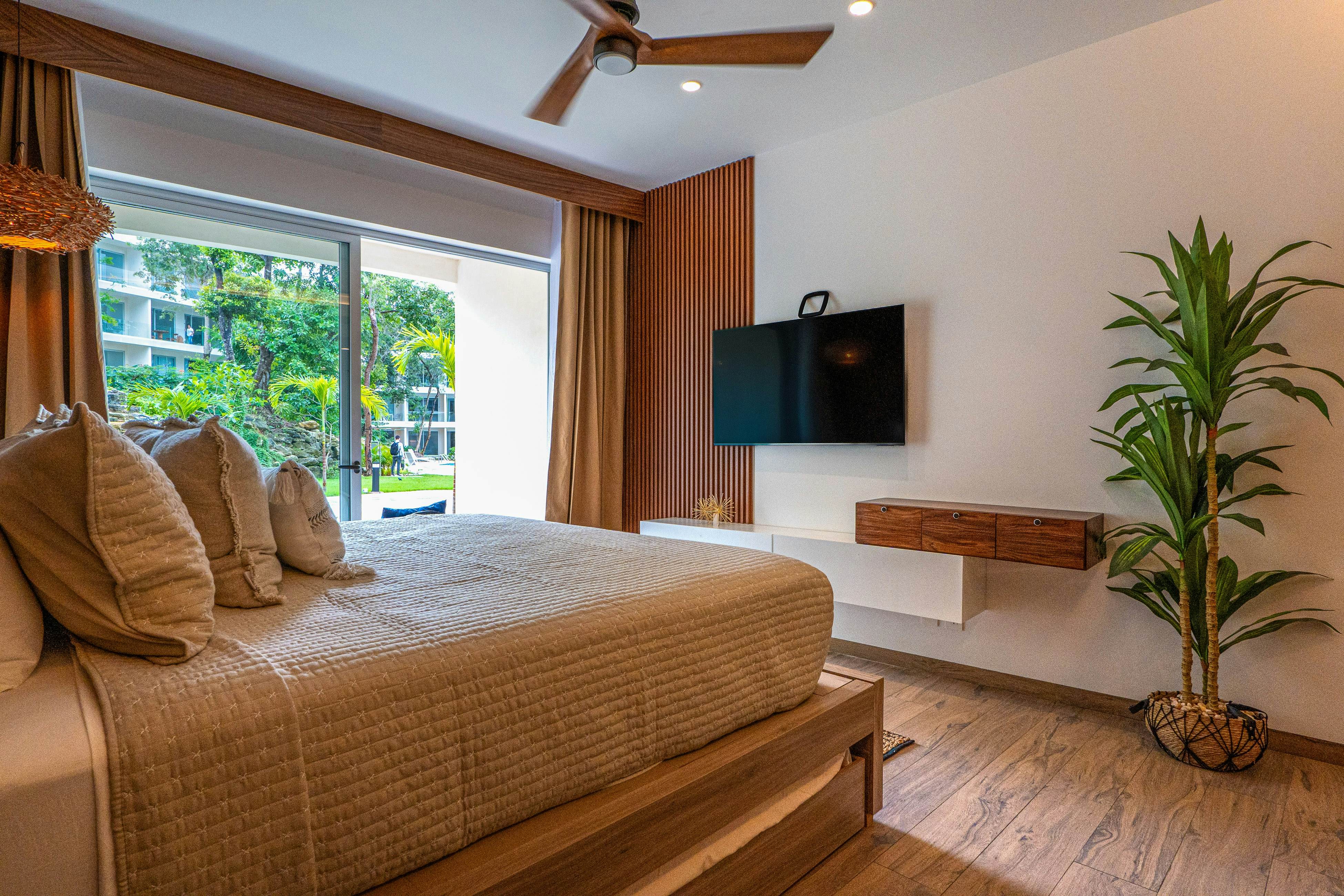 Wooden retreat TL B011