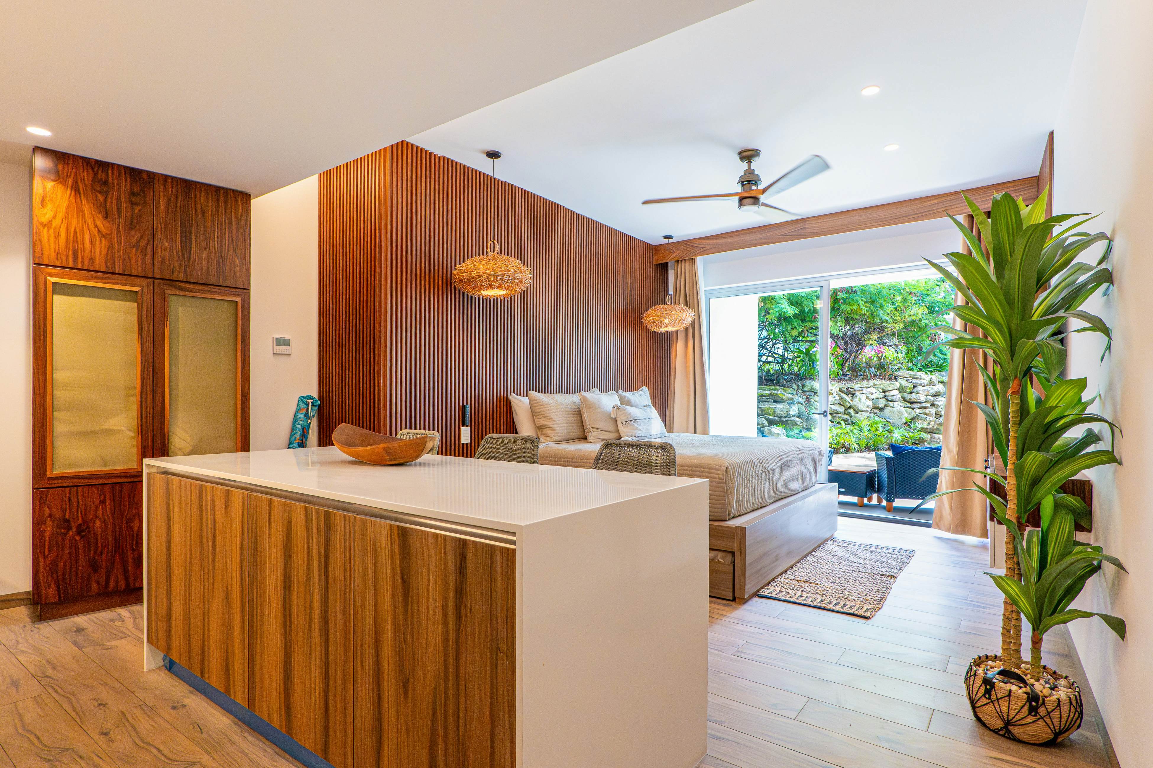 Wooden retreat TL B011