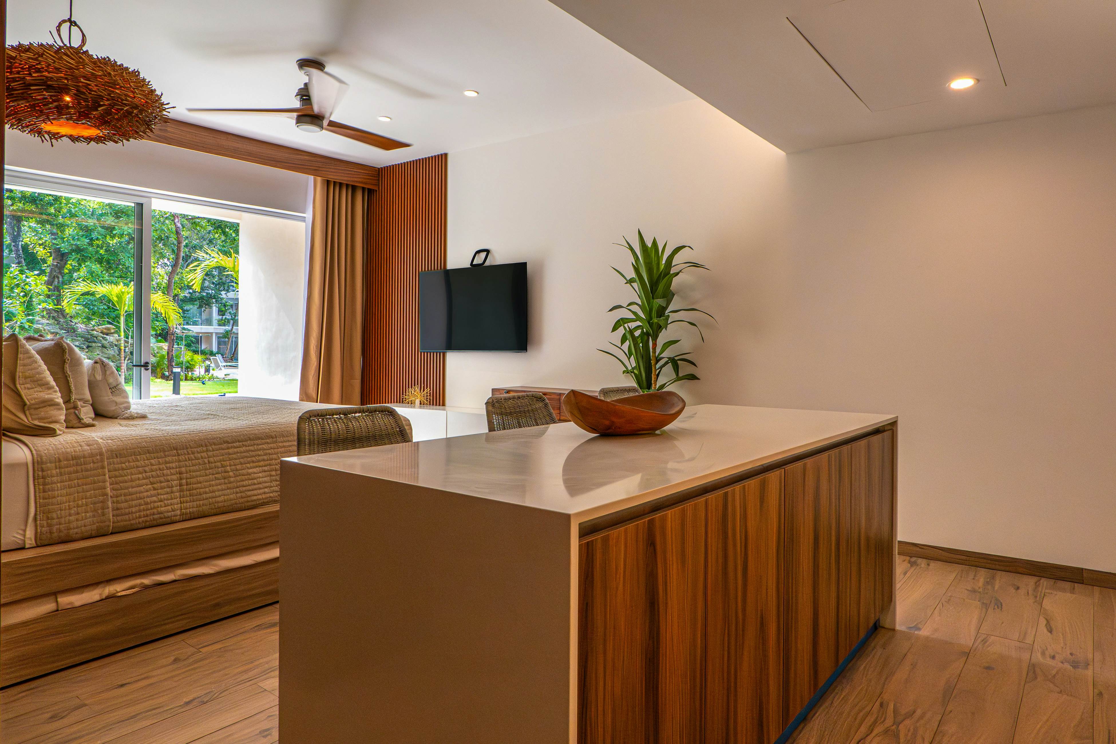 Wooden retreat TL B011