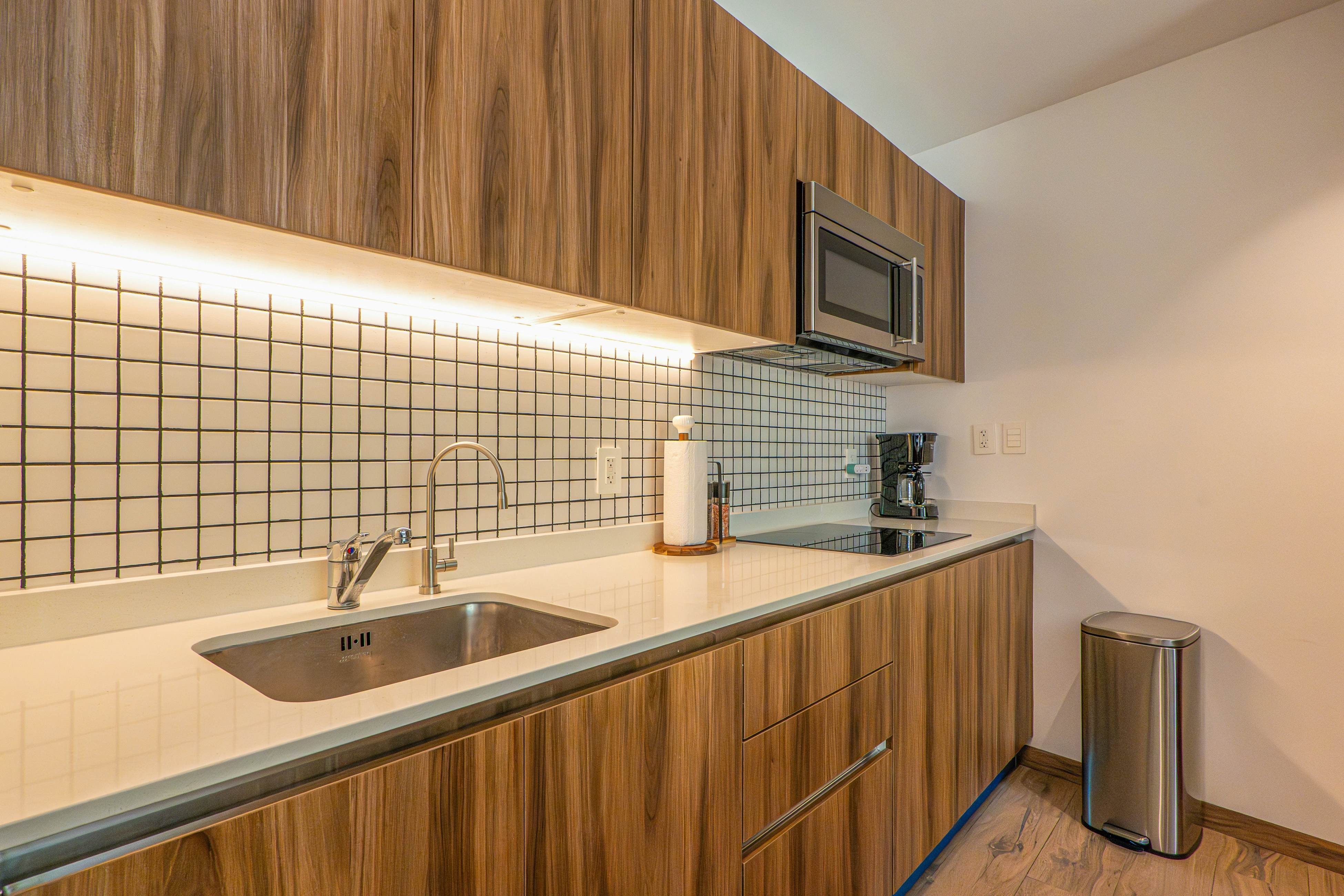 Wooden retreat TL B011