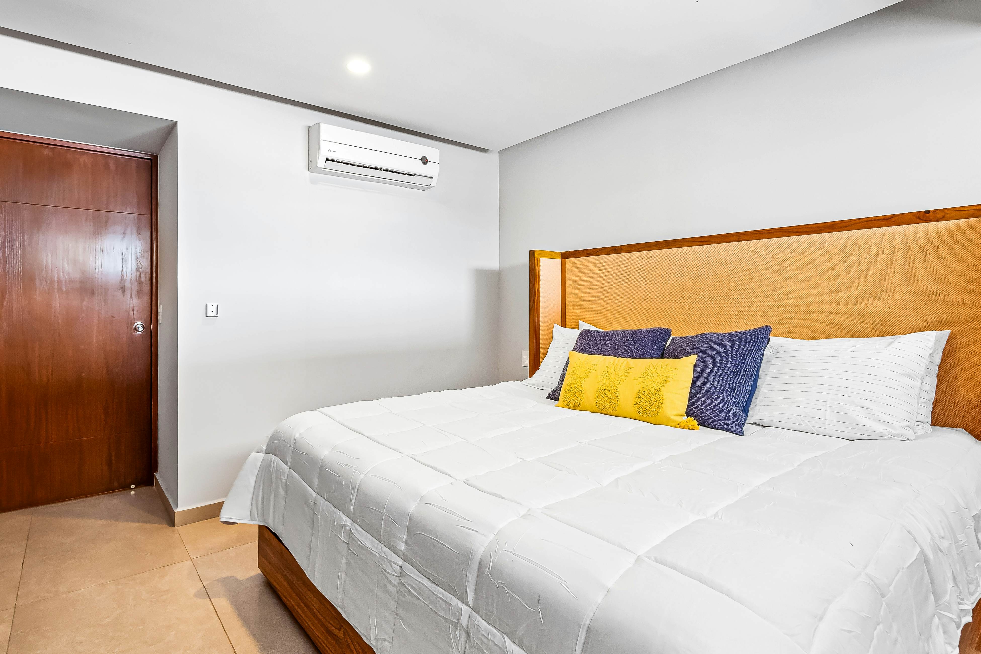 Vista del Mar at Harbor 171 Torre Sur 