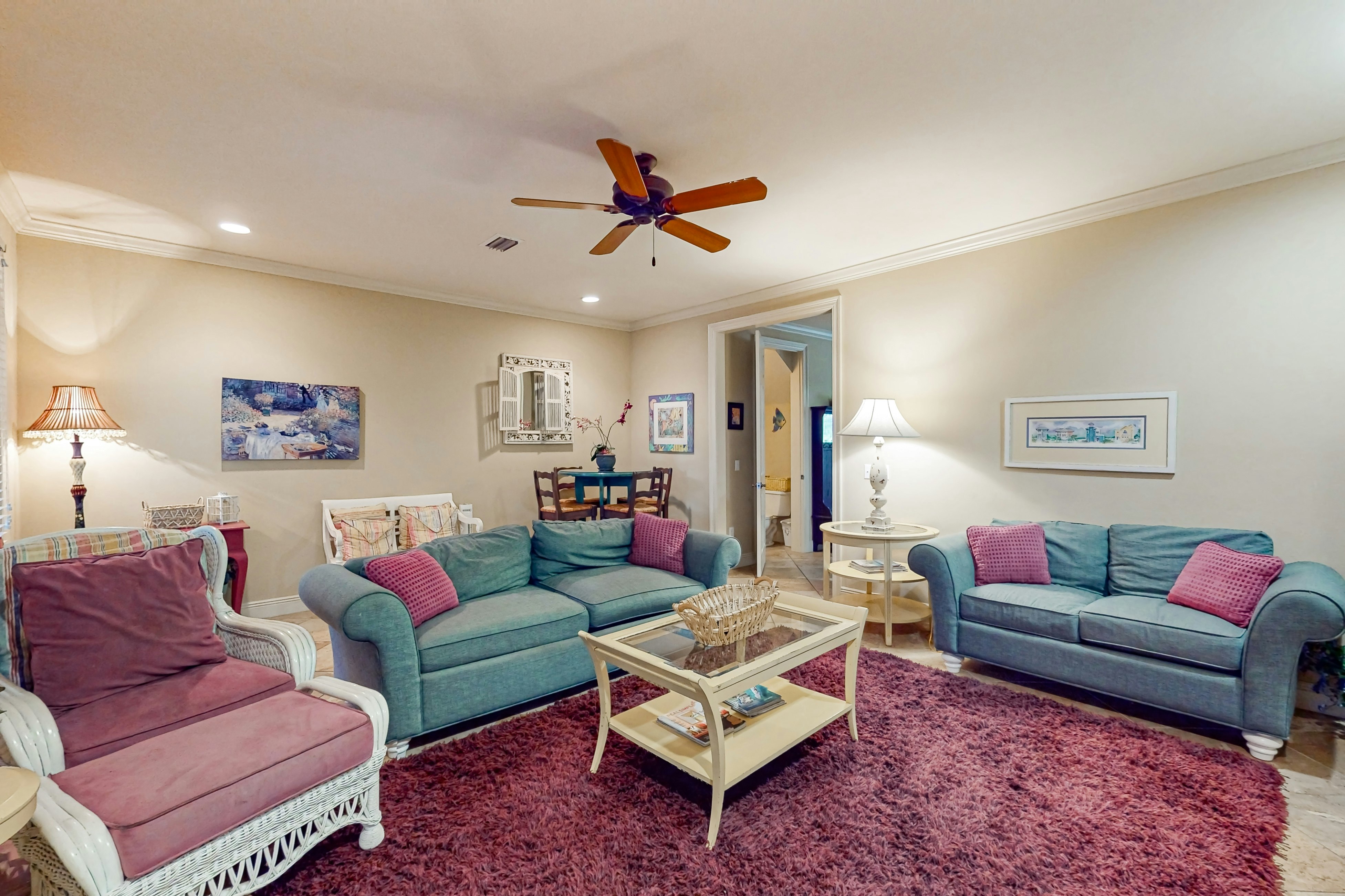 Gulf Place Courtyard 17