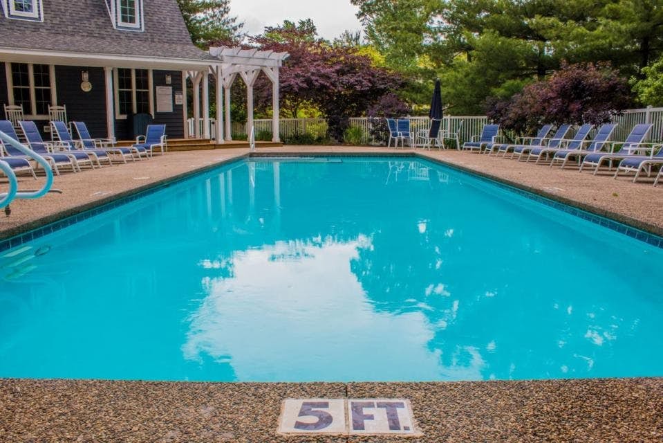 The Lighthouse in Lakeshore Cottages