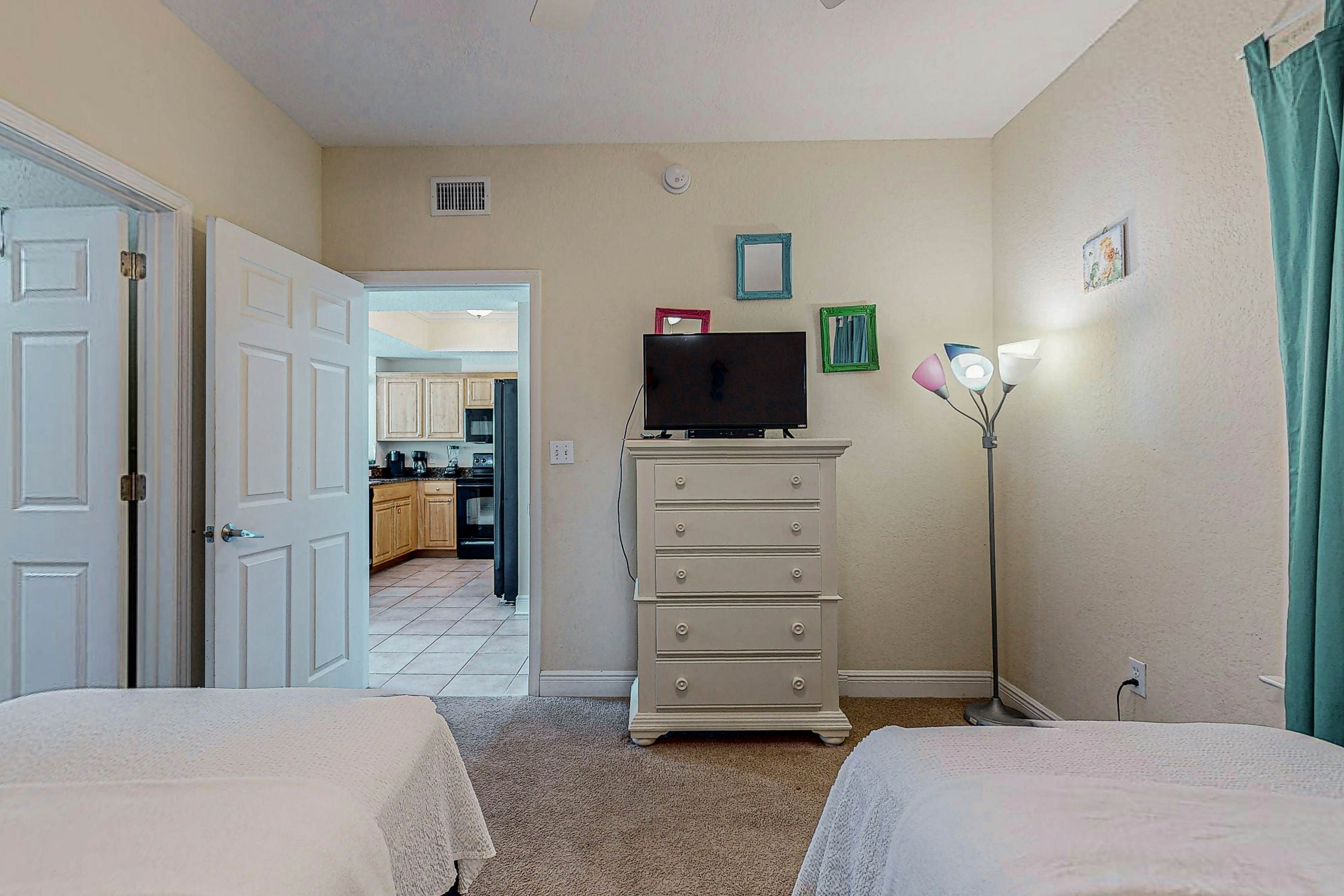 Crystal Shores West 607