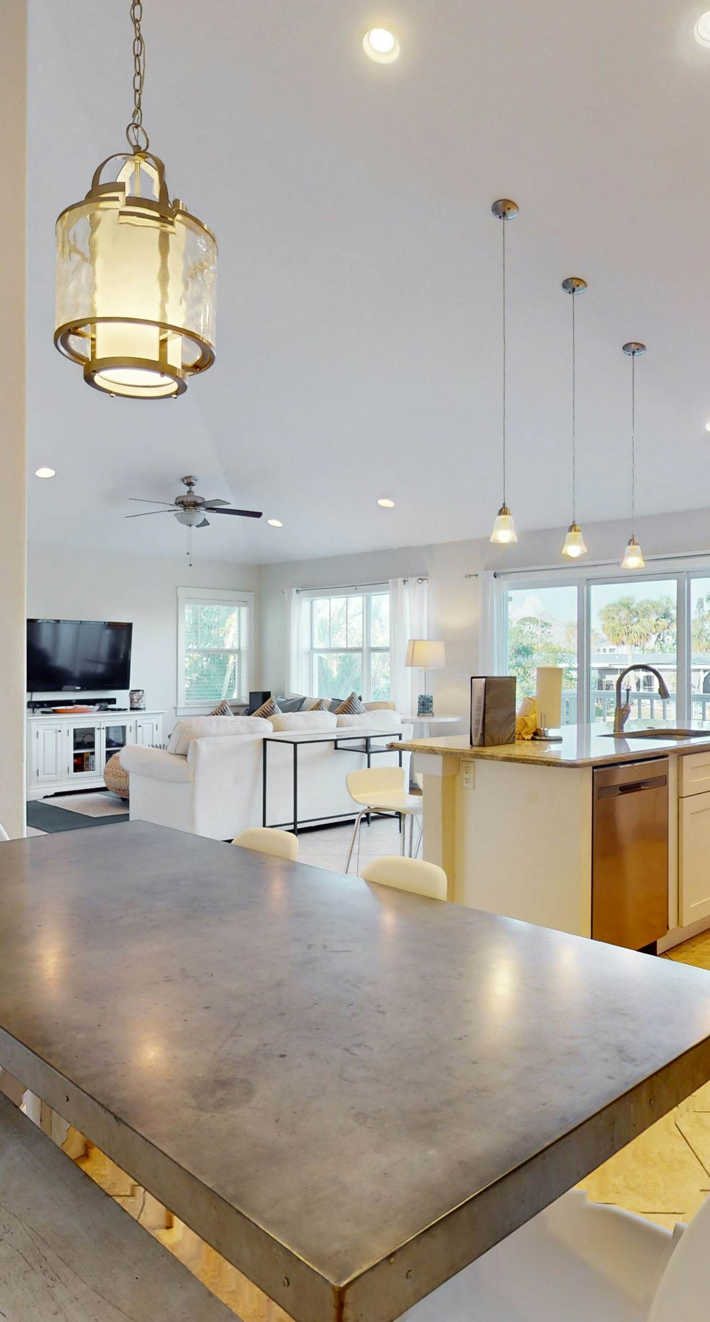 Spectacular Saltwater Seas