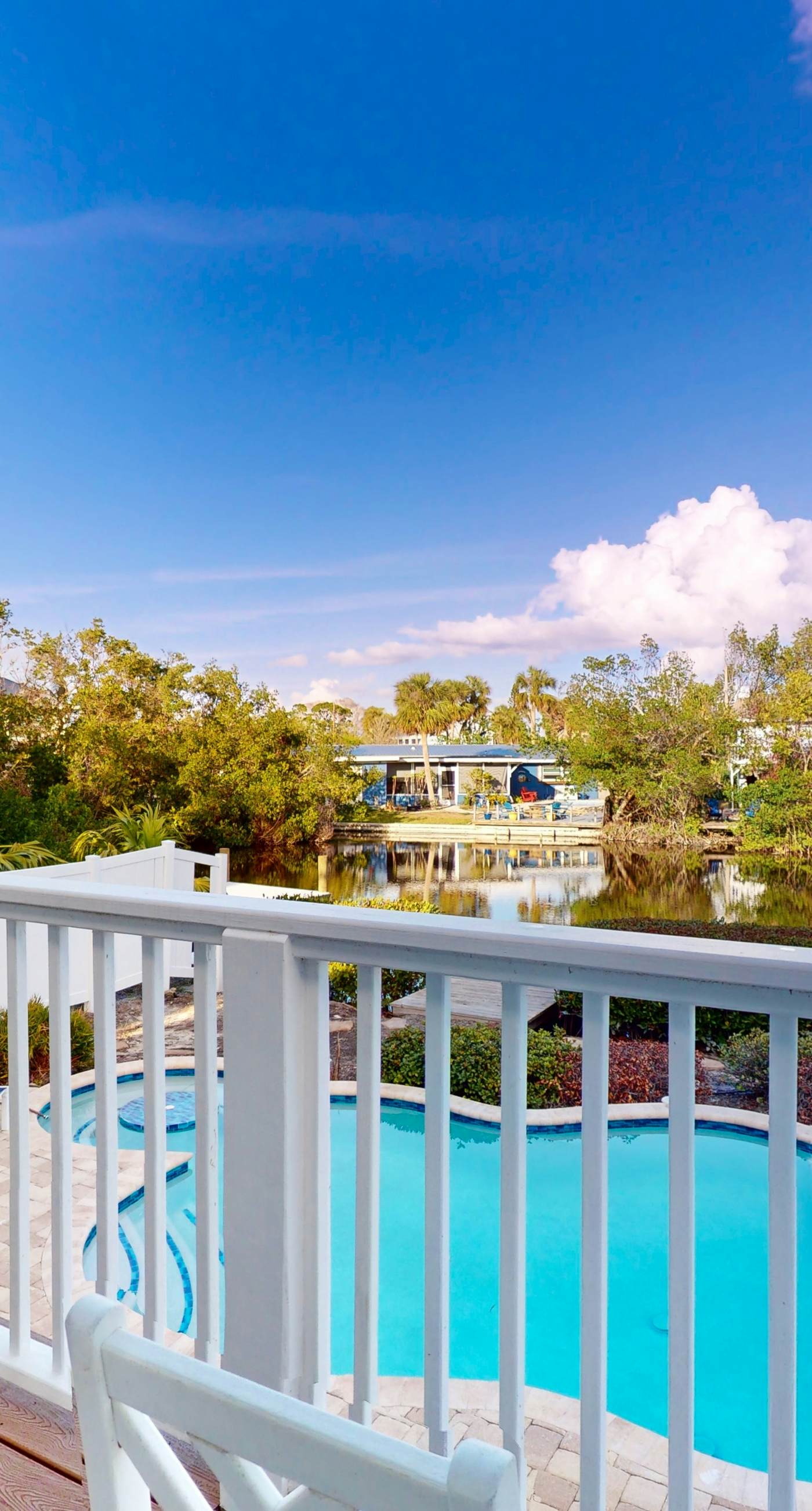 Spectacular Saltwater Seas