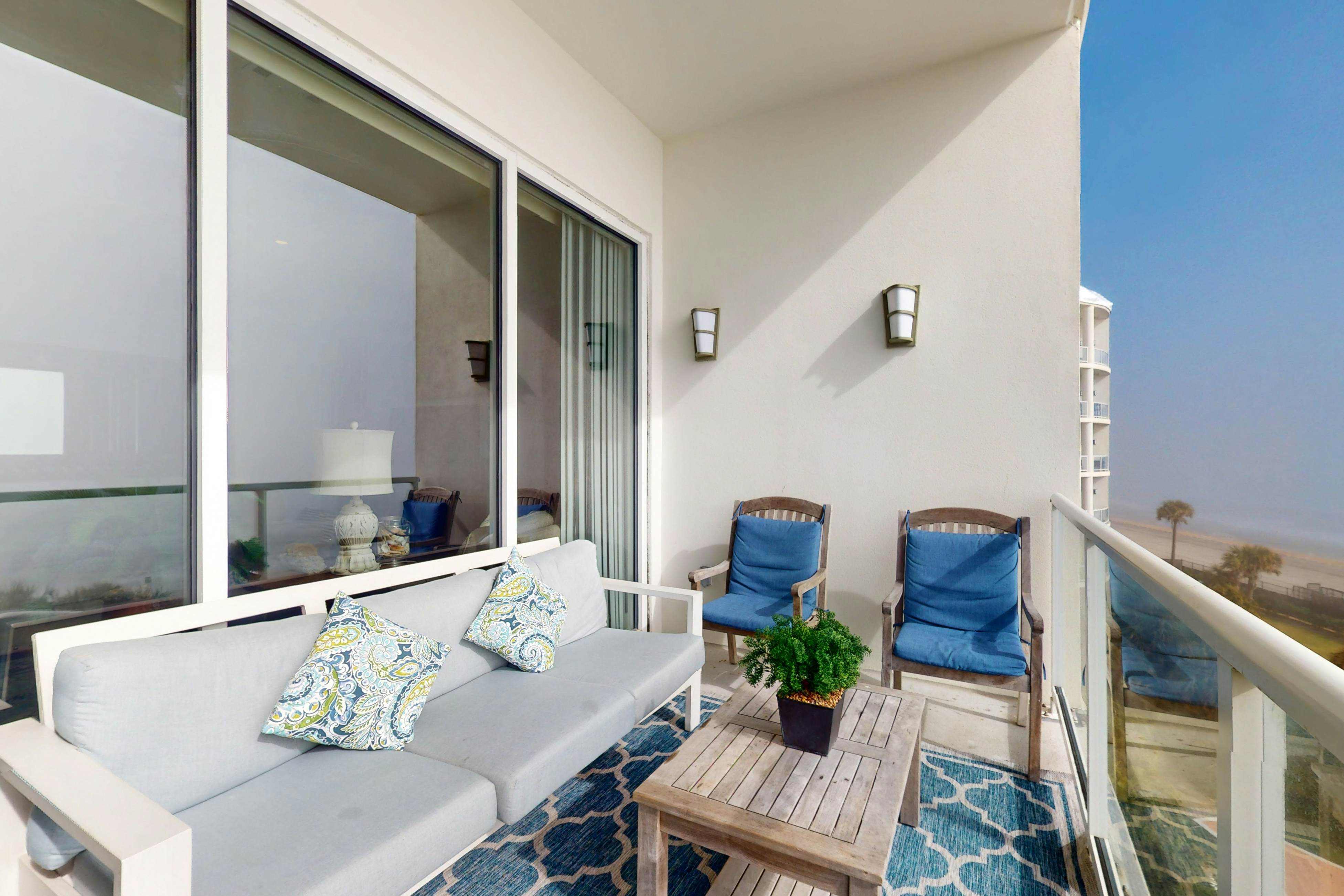 Diamond Beach Resort Seawall Stunner