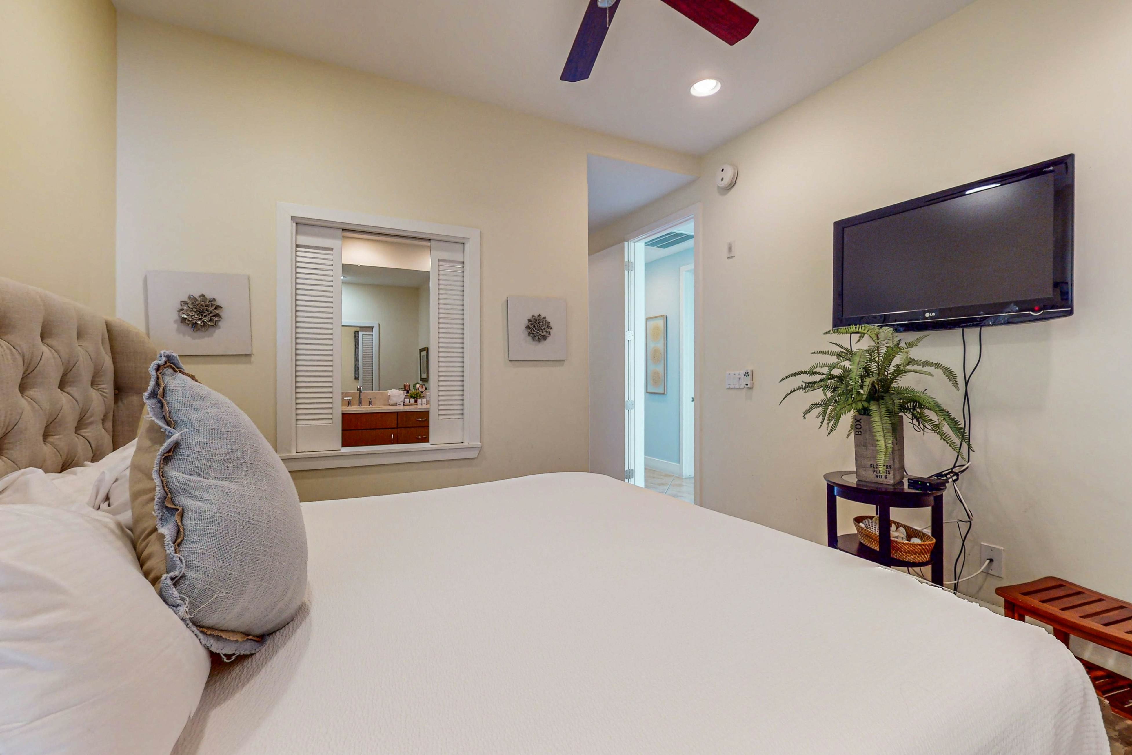 Diamond Beach Resort Seawall Stunner