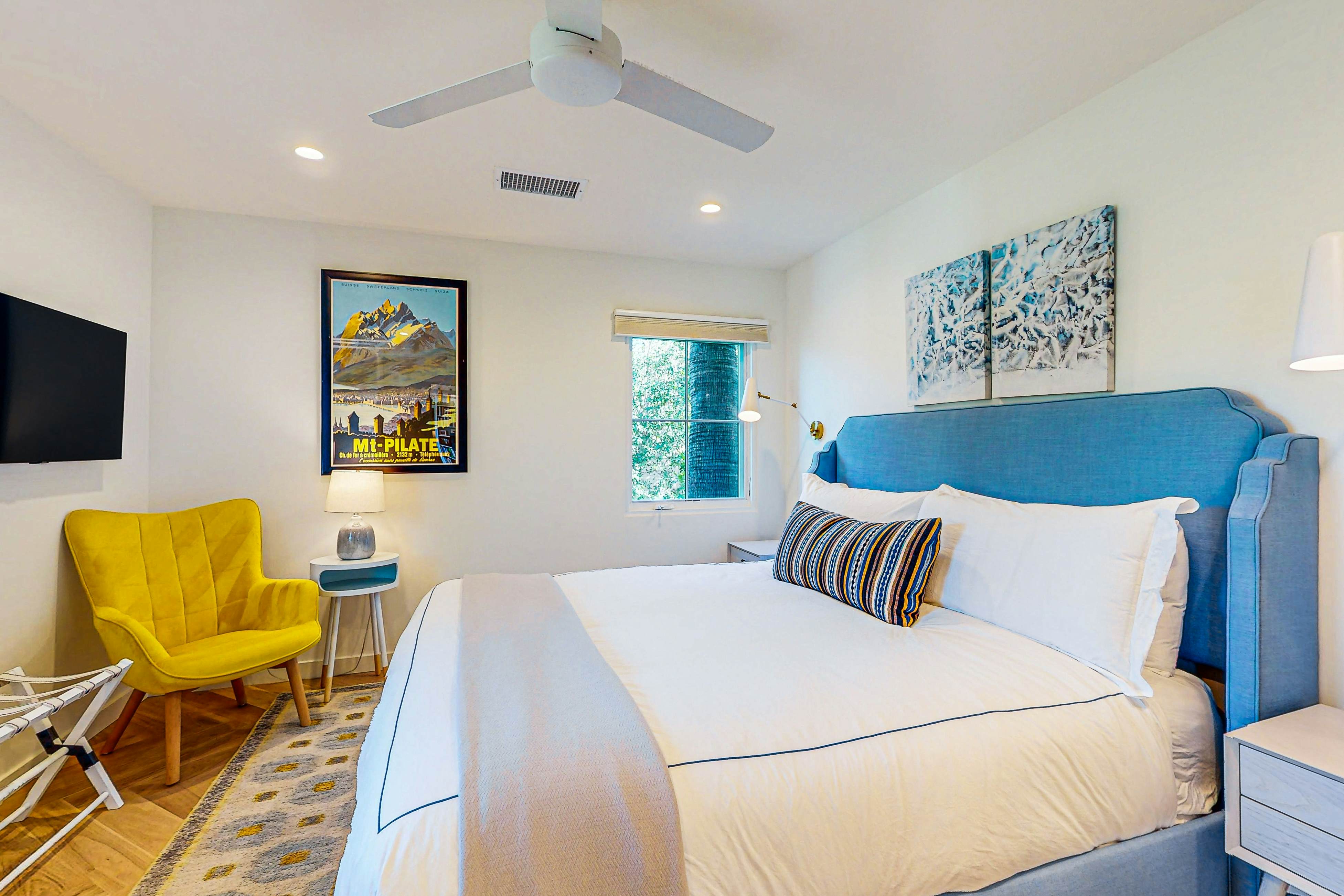 Movie Colony Hideaway - 947