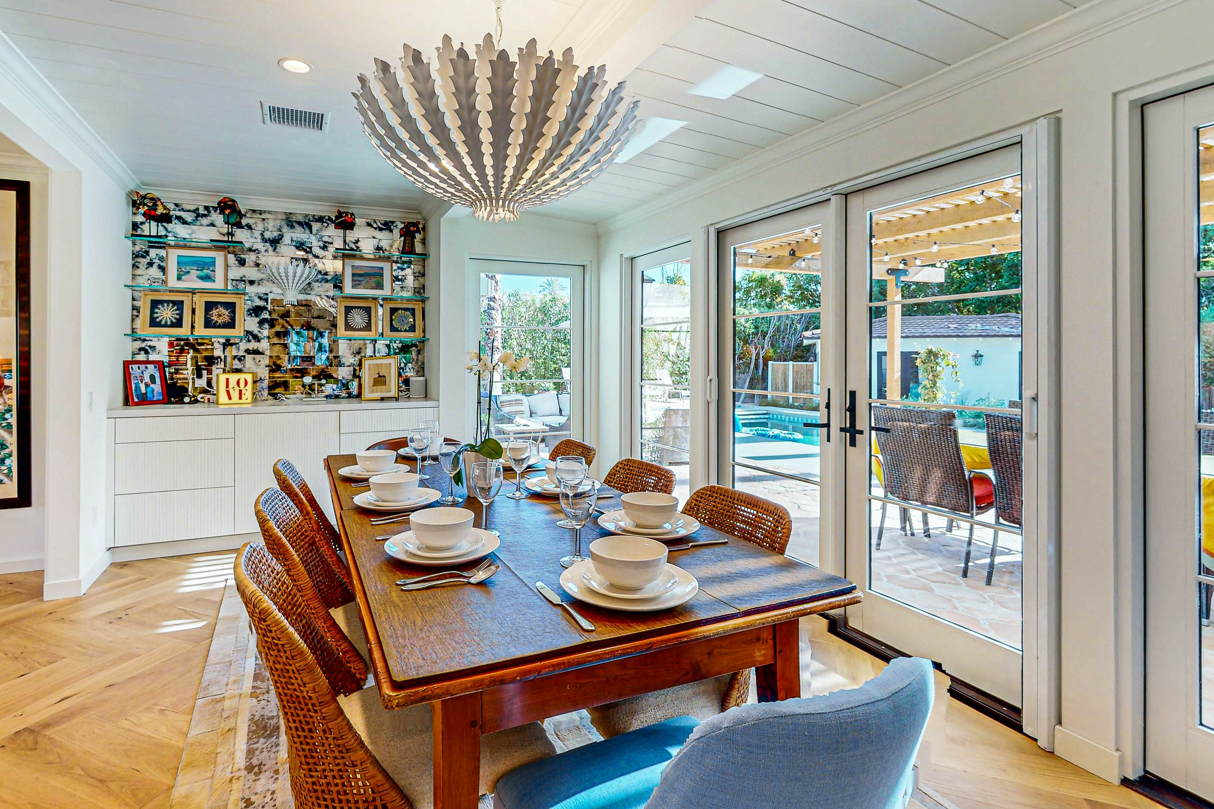 Movie Colony Hideaway - 947