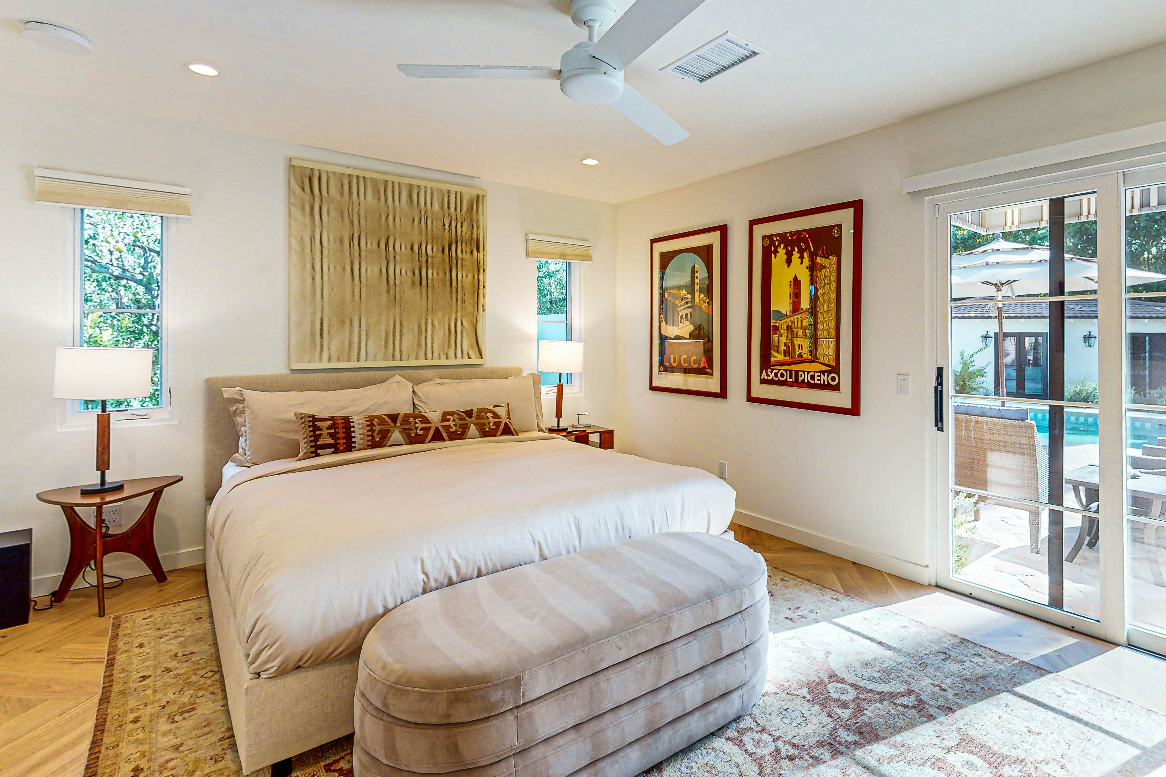 Movie Colony Hideaway - 947