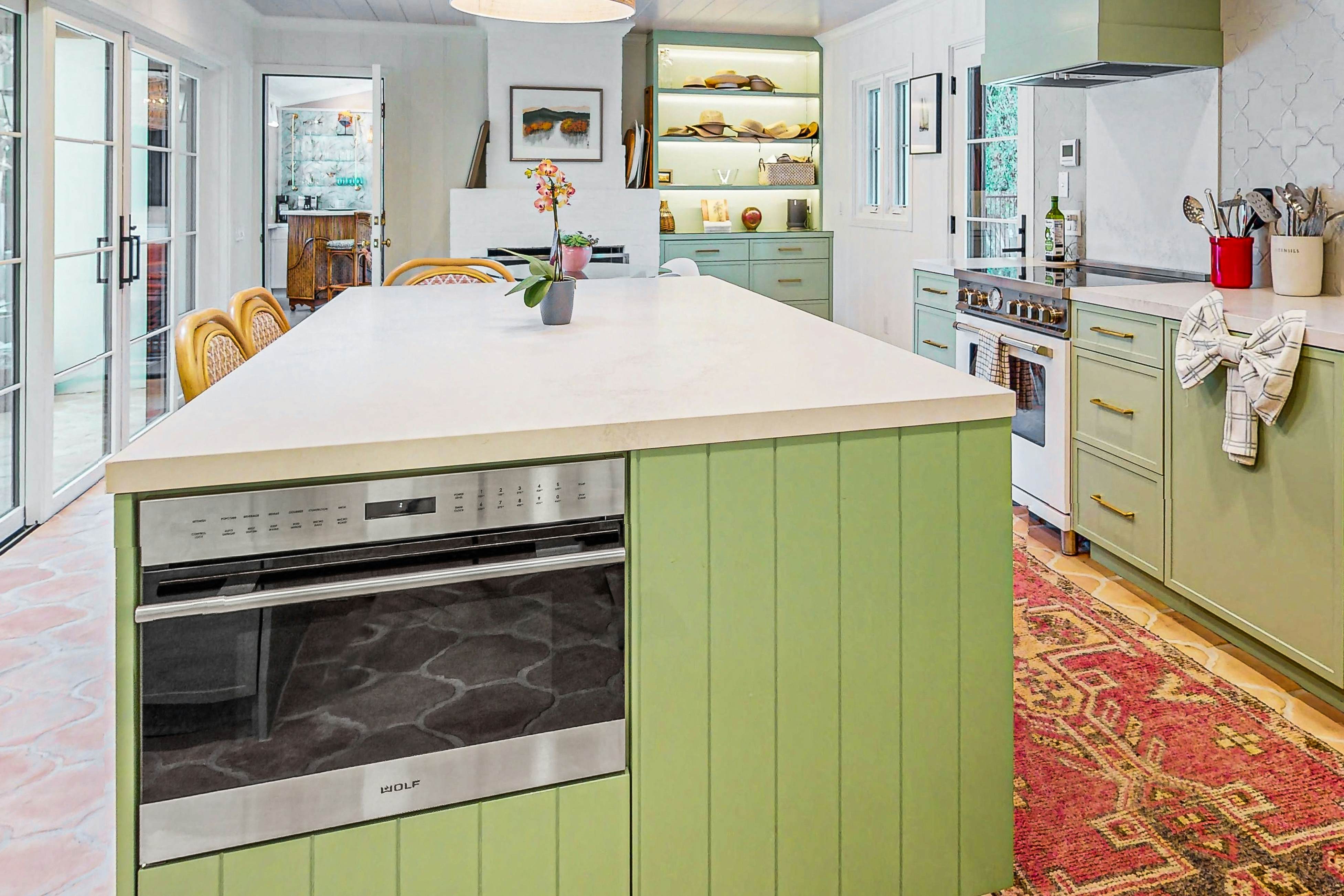 Movie Colony Hideaway - 947