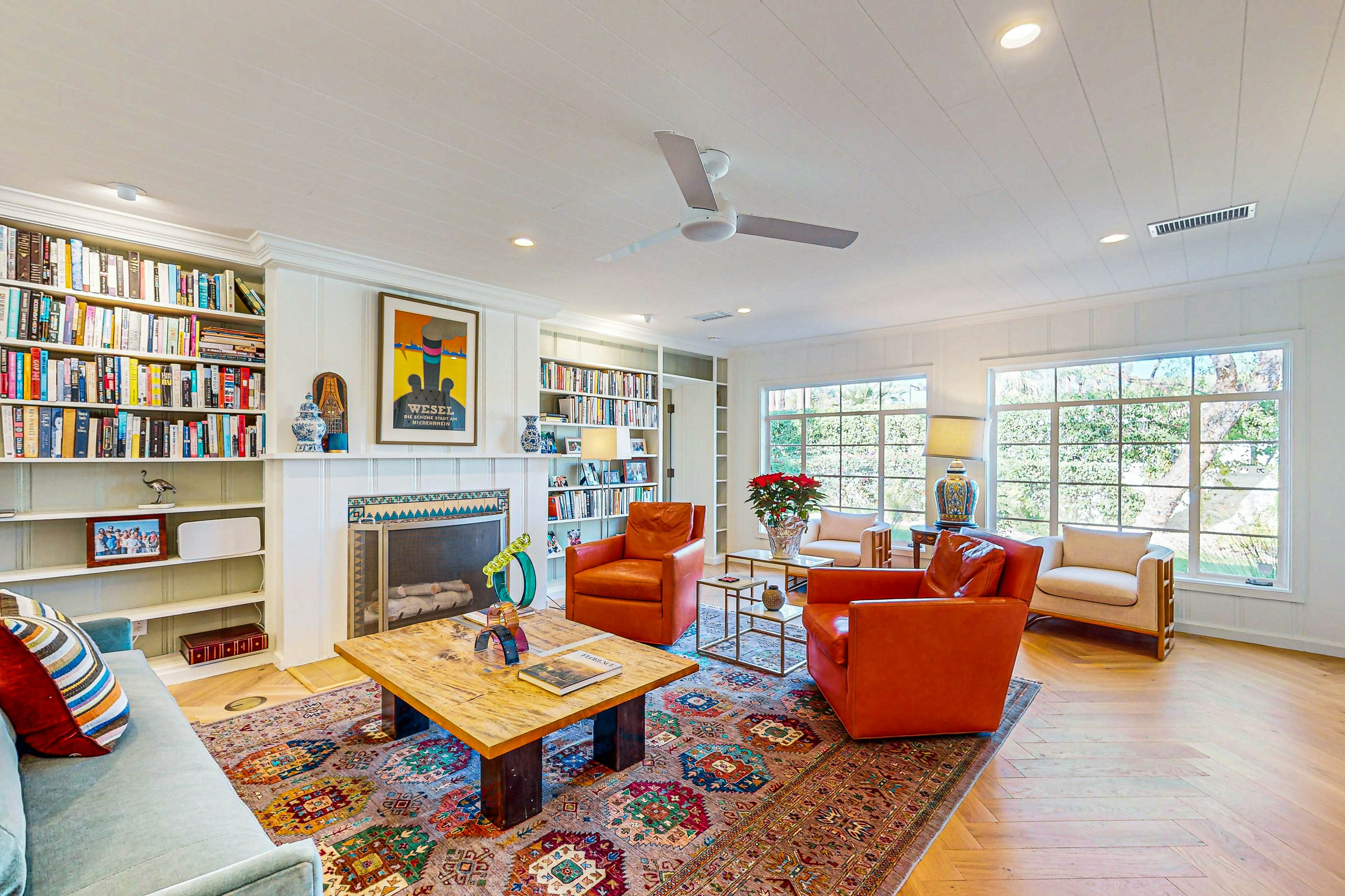 Movie Colony Hideaway - 947