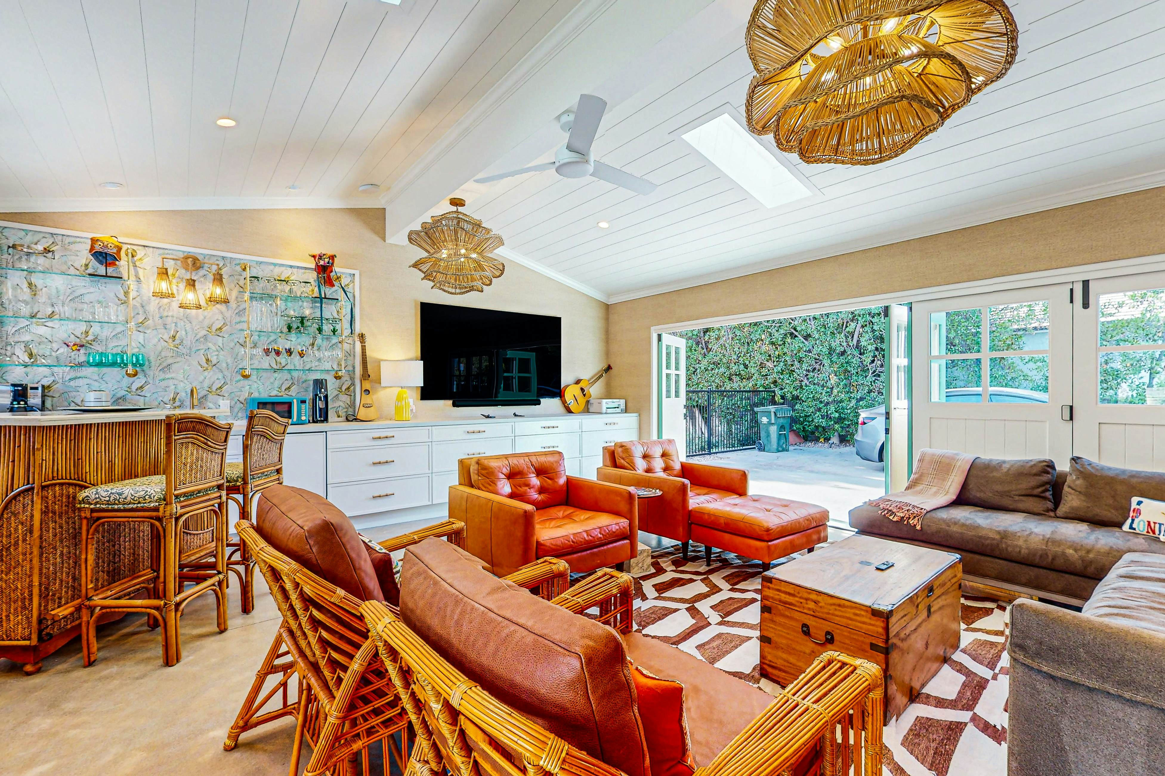 Movie Colony Hideaway - 947